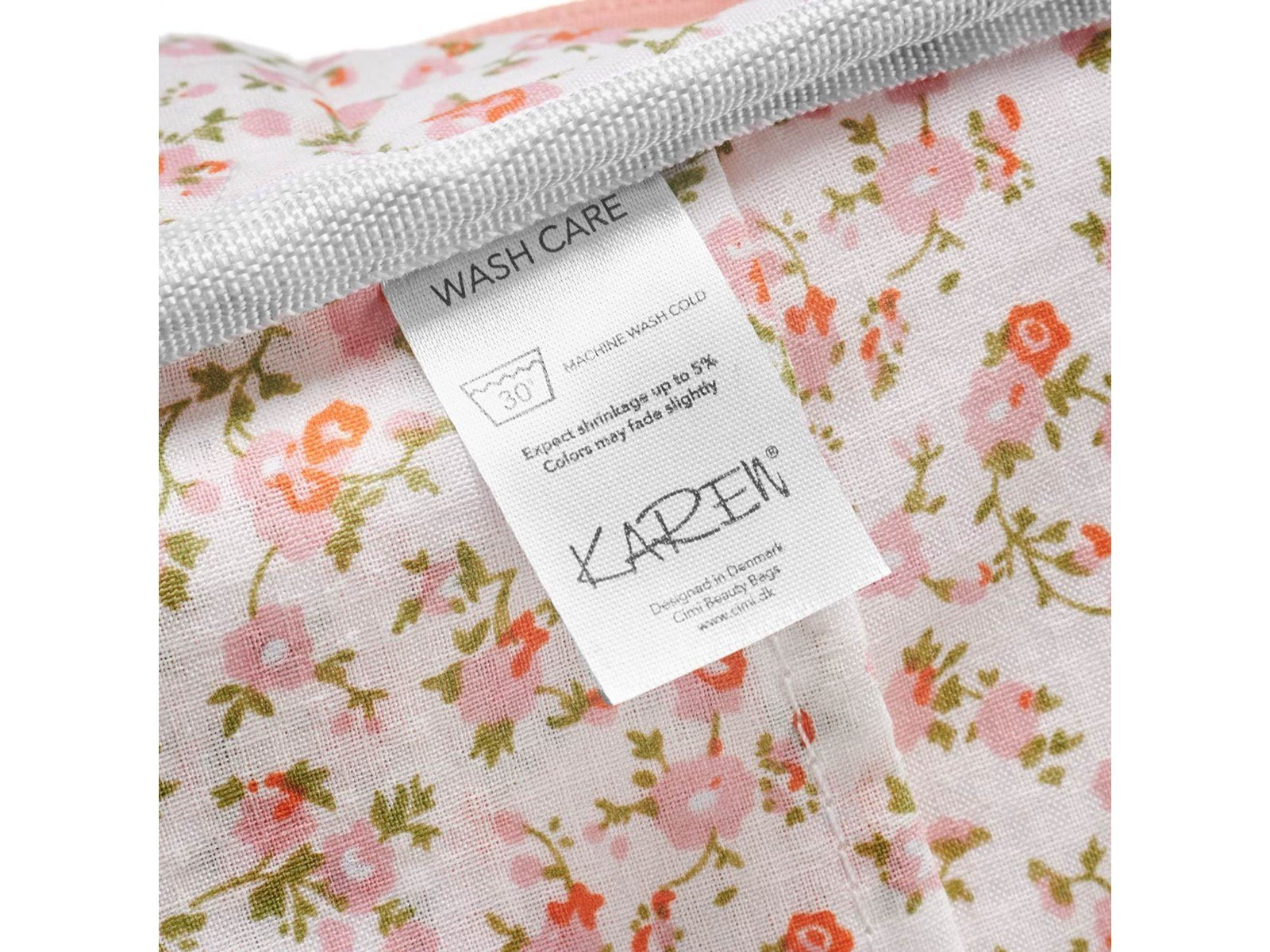 Karen Large toiletry bag in pink checkered quilt
