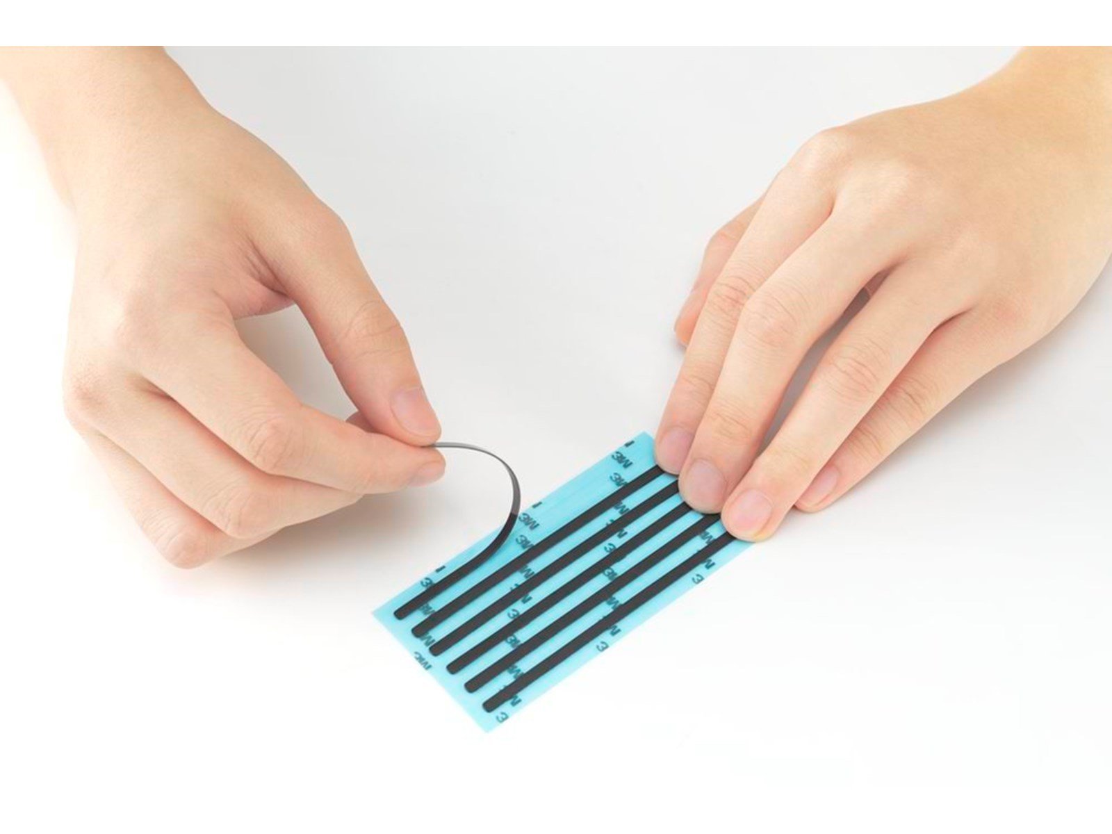 Kensington Ersatz-Zubehör-Kit für MagPro™ Magnetische Blickschutzfilter für Laptops (K58411WW)