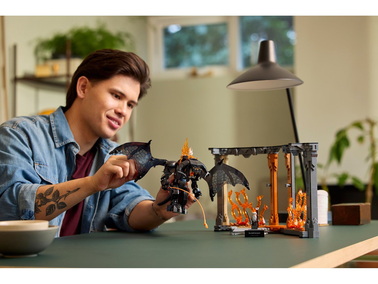 LEGO Icons 10367 Der Herr der Ringe: Balrog™ Bücherstütze