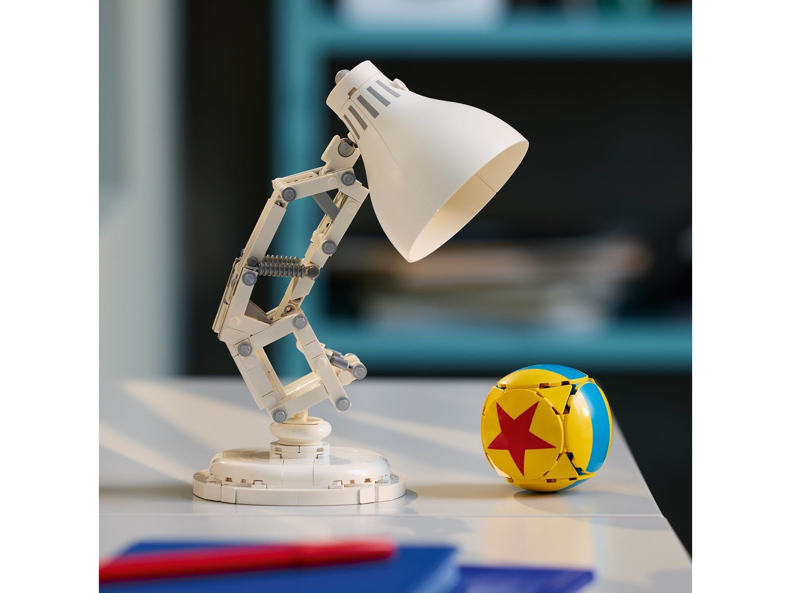 LEGO Ideas 21357 Disney Pixar Luxo Jr.