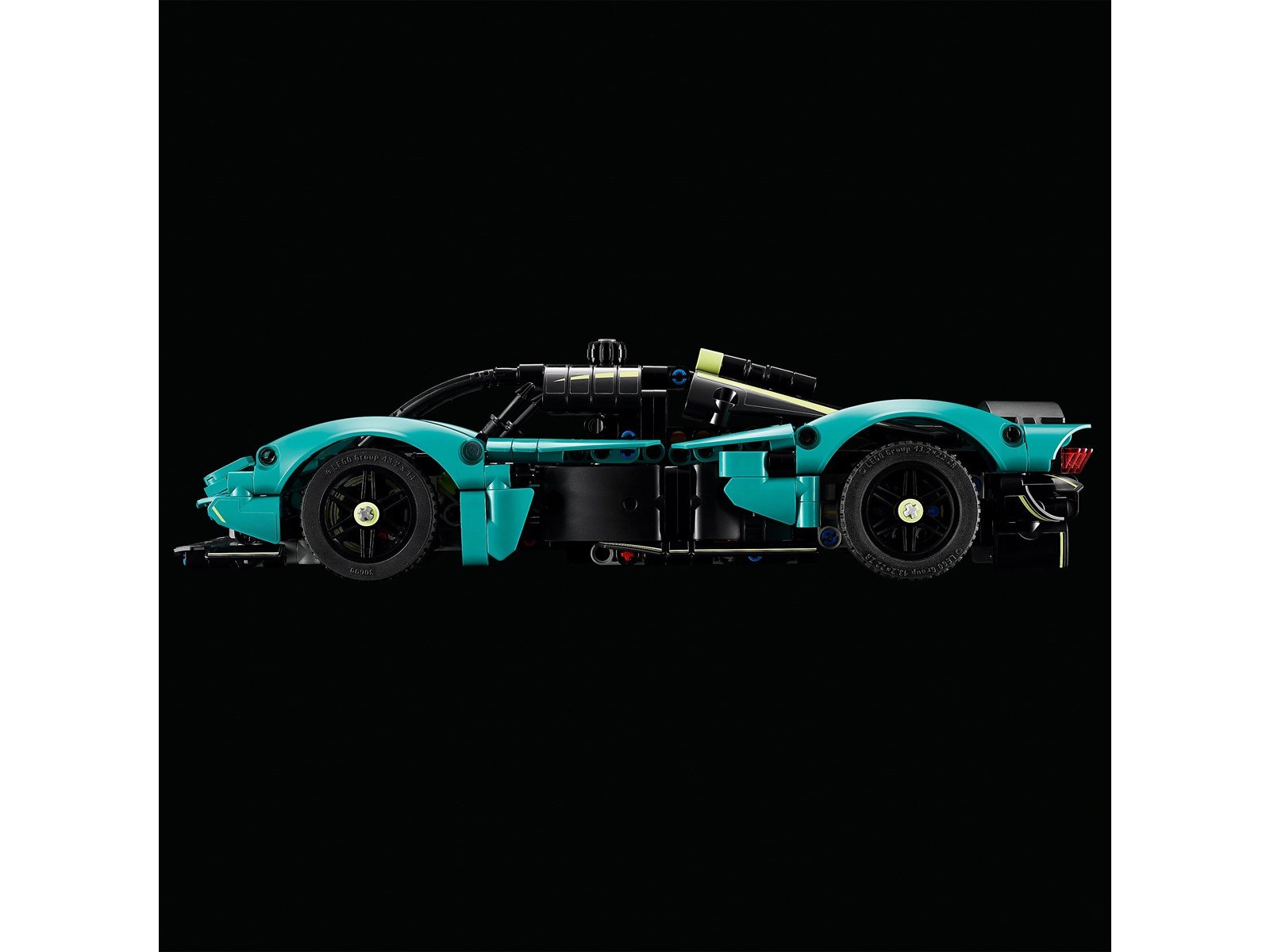 LEGO Technic 42208 Aston Martin Valkyrie
