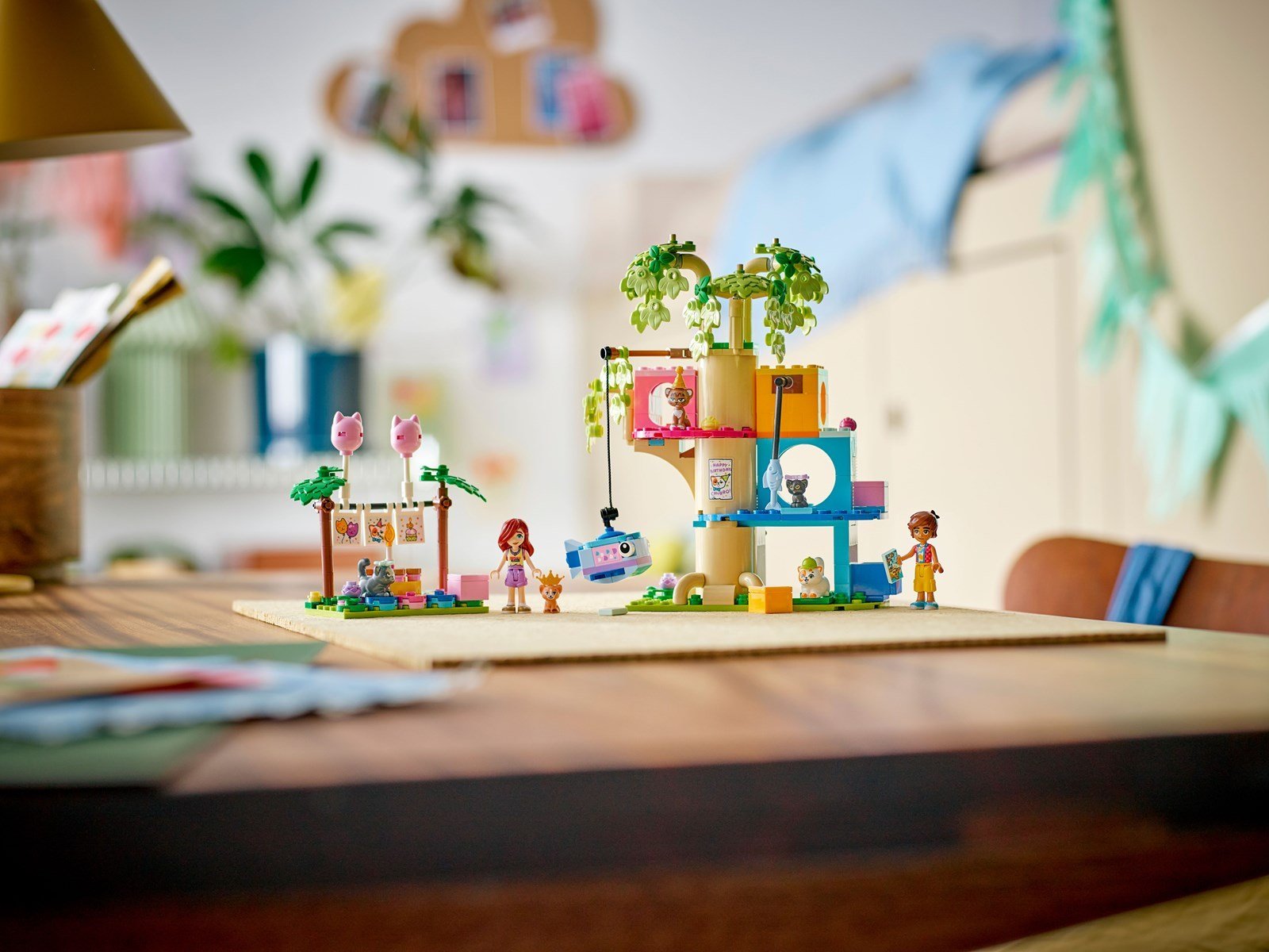 LEGO Friends 42666 Katzengeburtstagsparty & Baumhaus