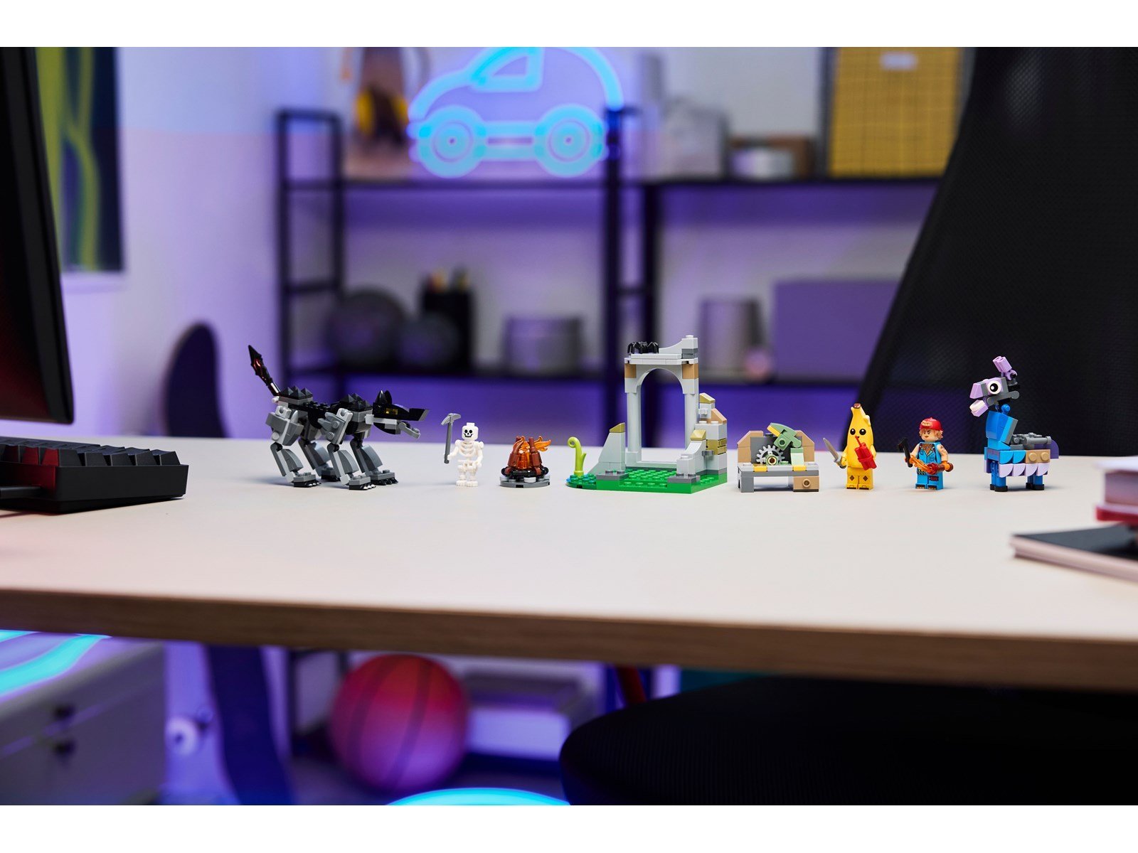 LEGO FORTNITE 77075 Das Lager von Schali und der Zündkerzenkünstlerin