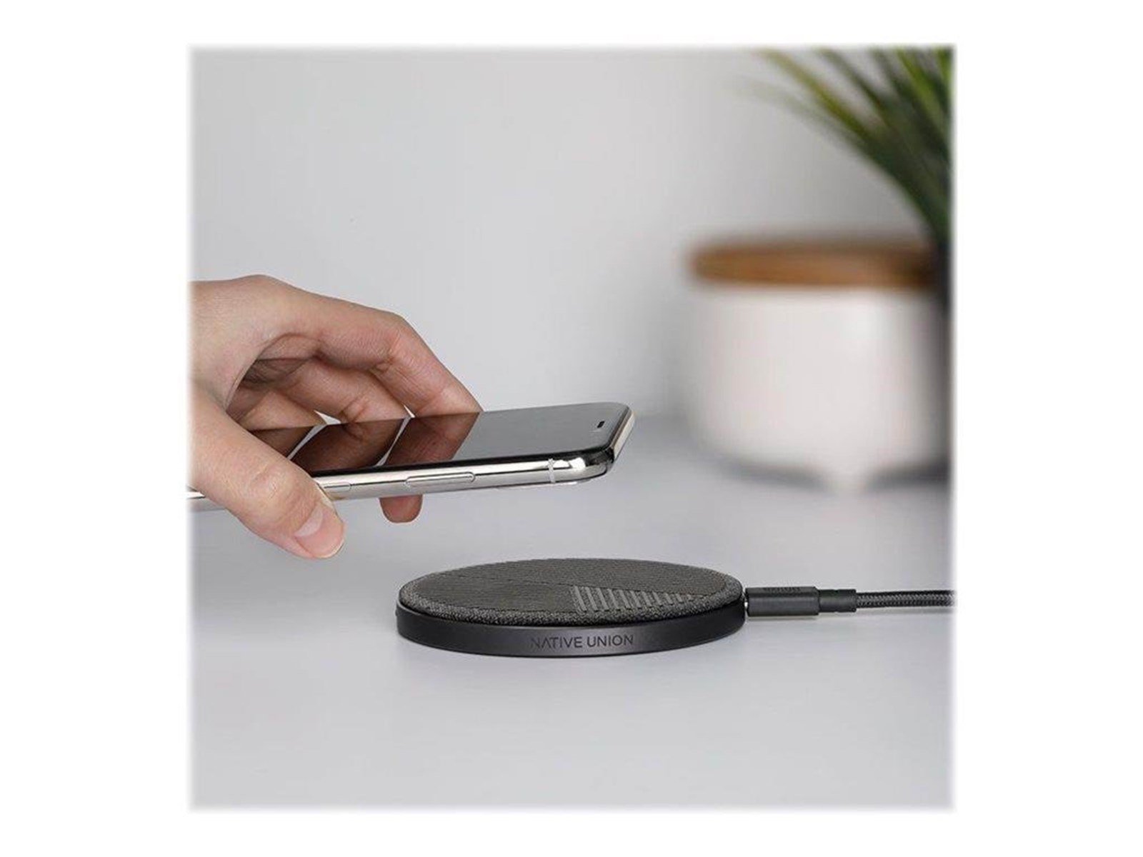 Native Union DROP wireless charging mat - 10 Watt