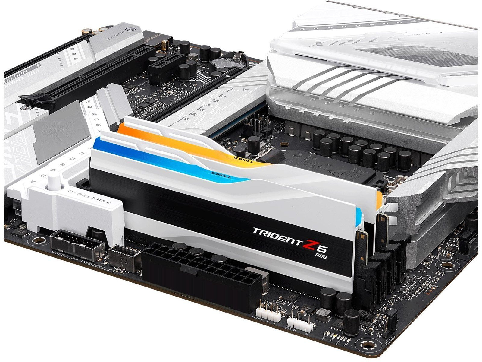 G.Skill Trident Z5 RGB DDR5-6000 - 64GB - CL28 - Dual Channel (2 pcs) - Intel XMP - Weiß mit RGB