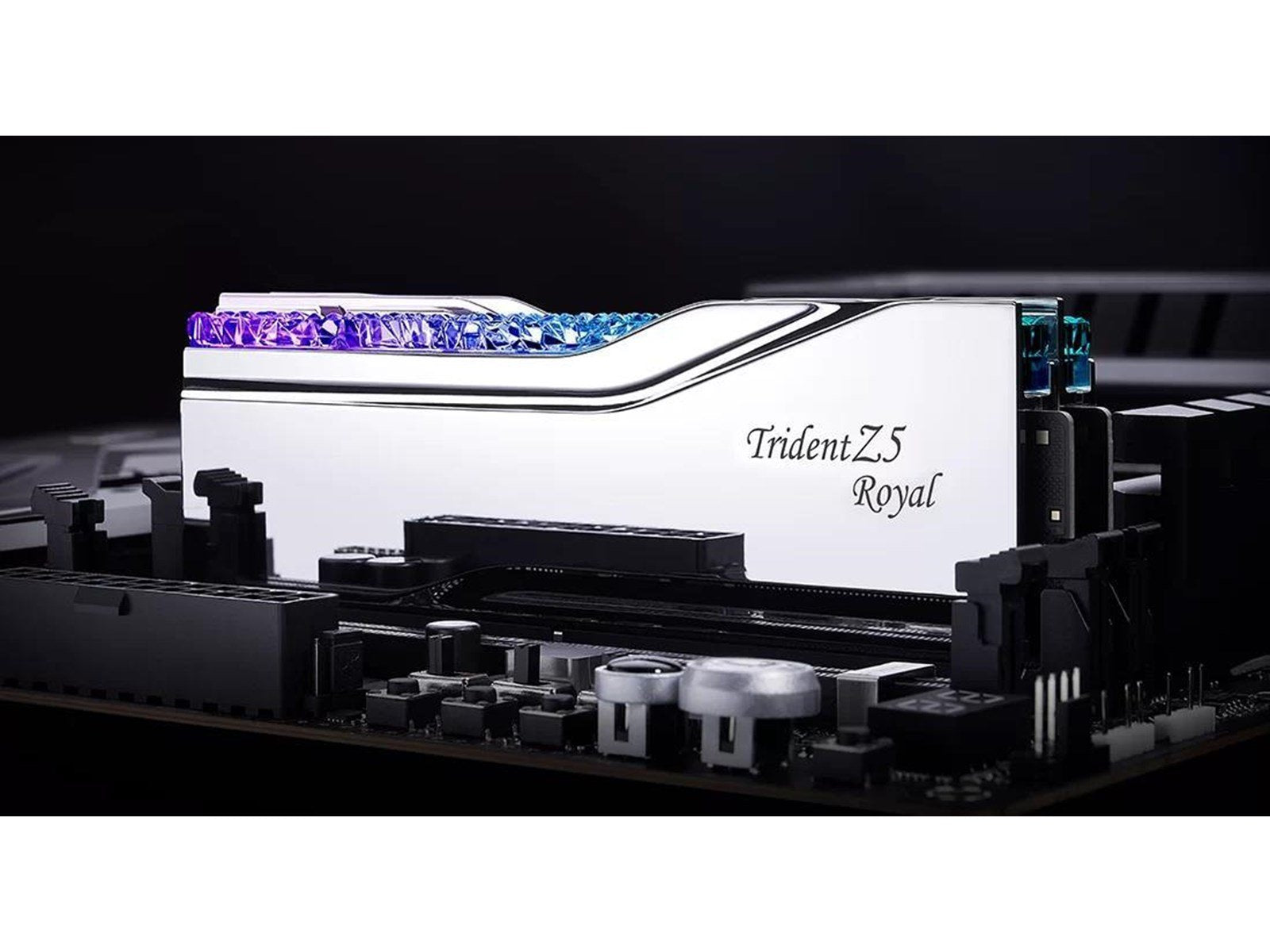 G.Skill Trident Z5 Royal DDR5-6000 - 32GB - CL28 - Dual Channel (2 pcs) - Intel XMP - Silber mit RGB