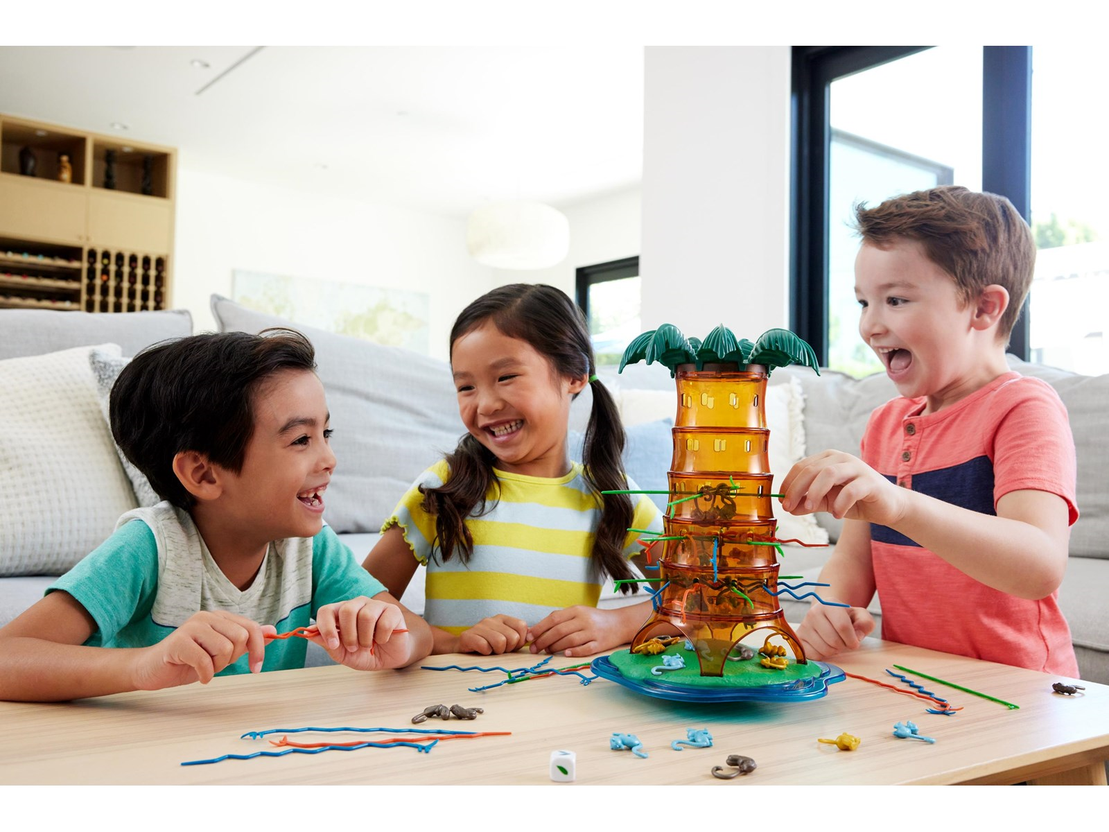 Mattel Games Kerplunk Tumblin' Monkeys Rockin' Tree Party