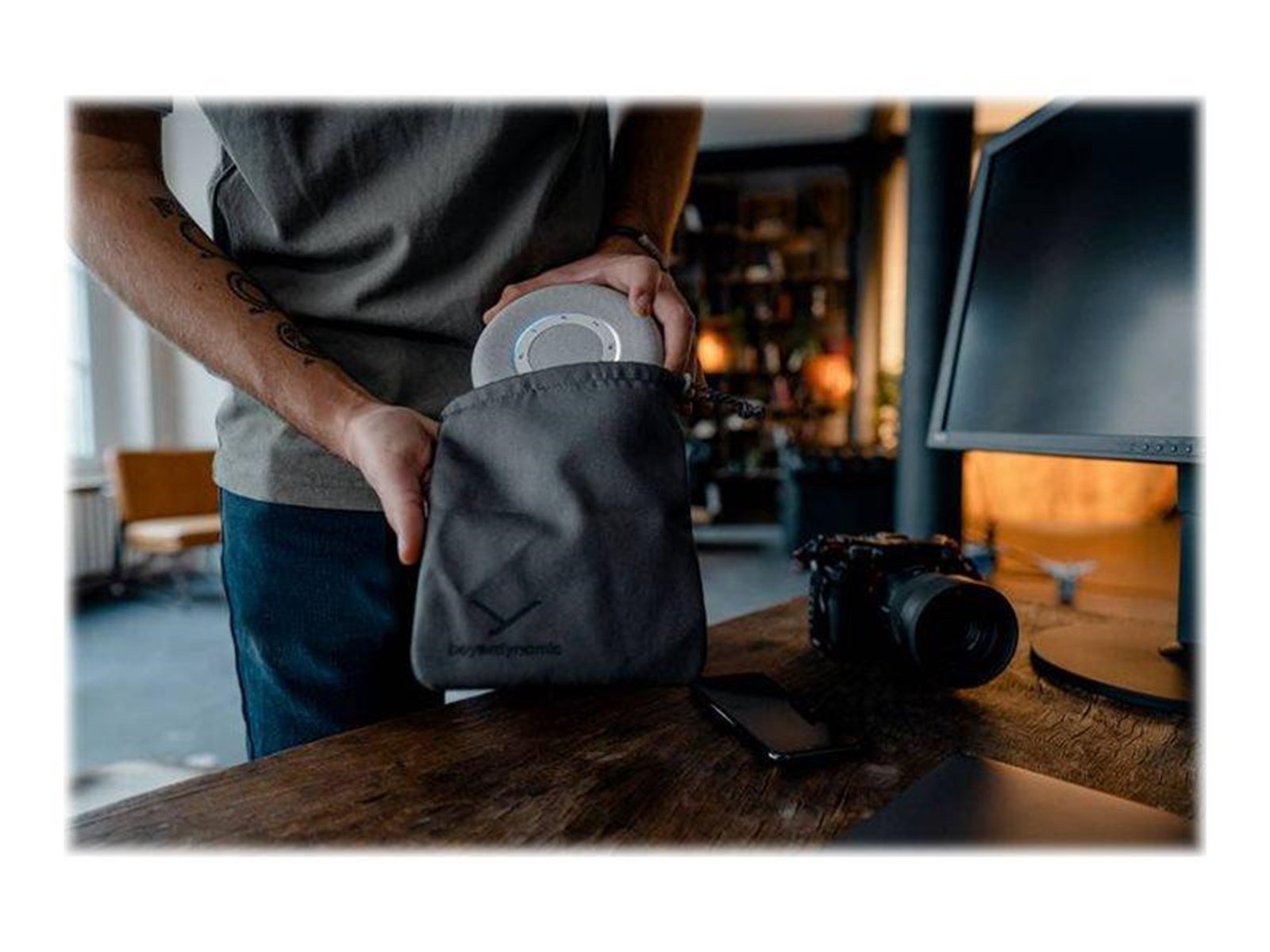 Beyerdynamic Space - speakerphone