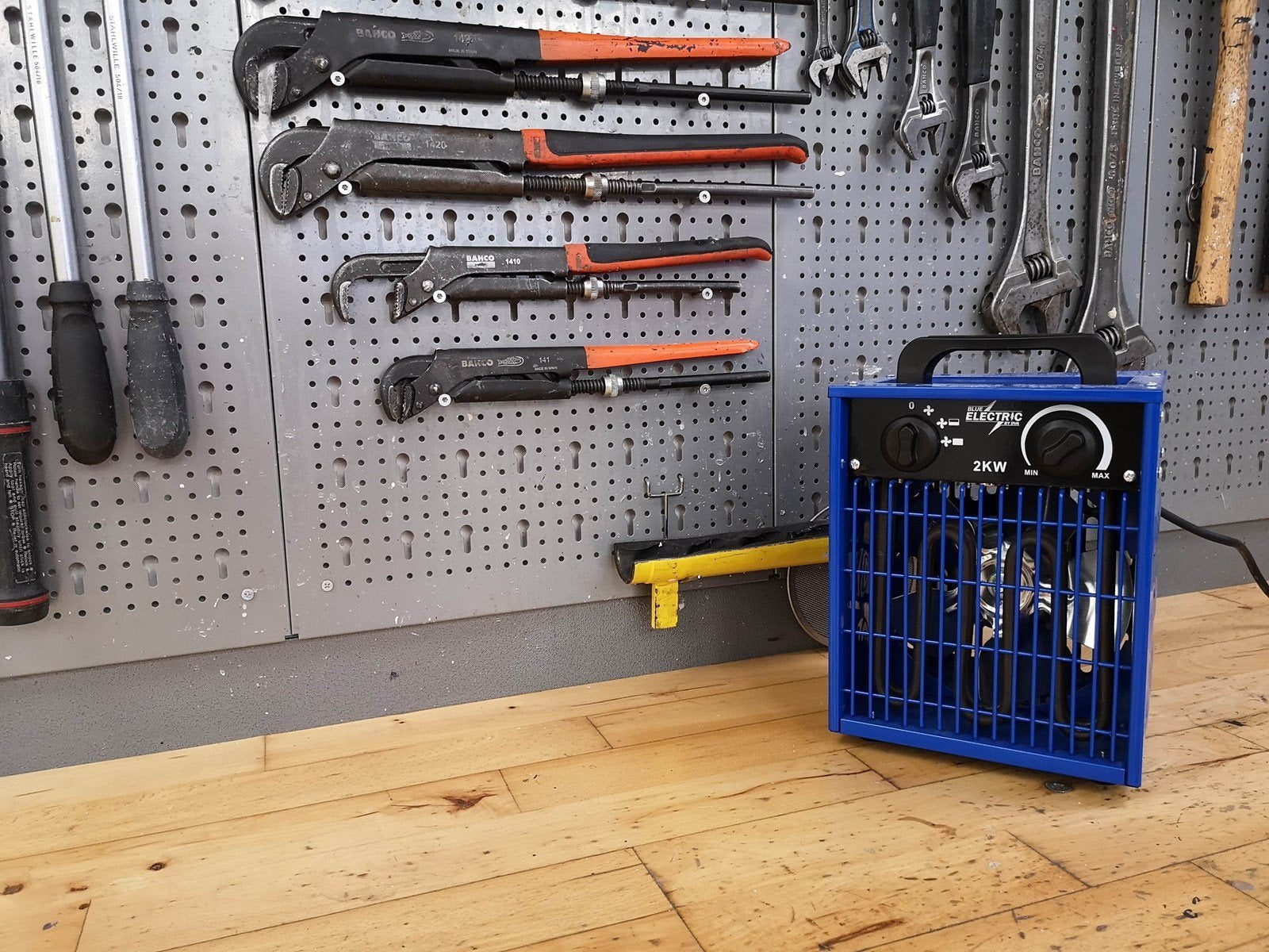 Blue Electric Fan heater 2kW 230V blue