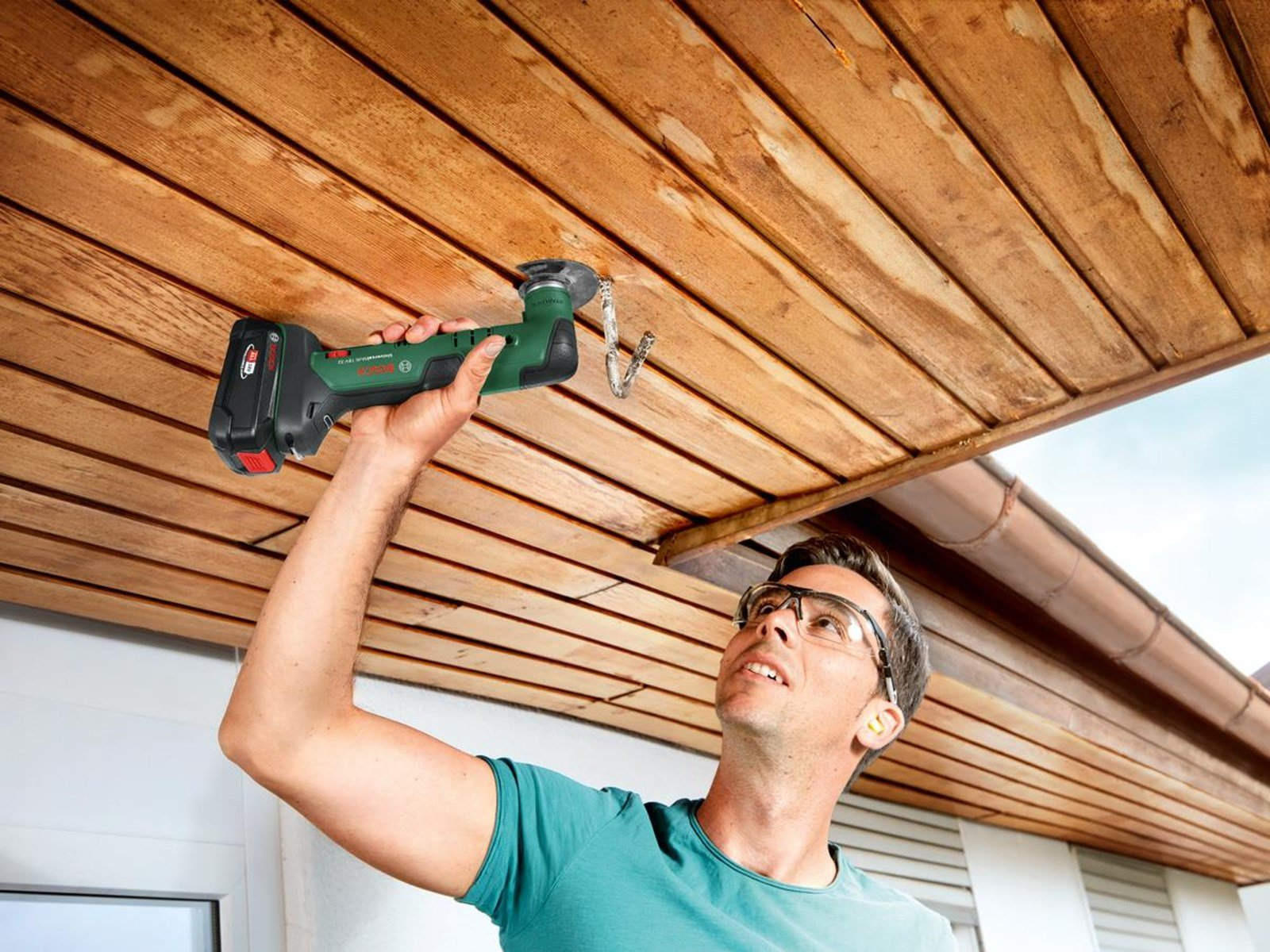 Bosch Multipurpose tool UniversalMulti 18V