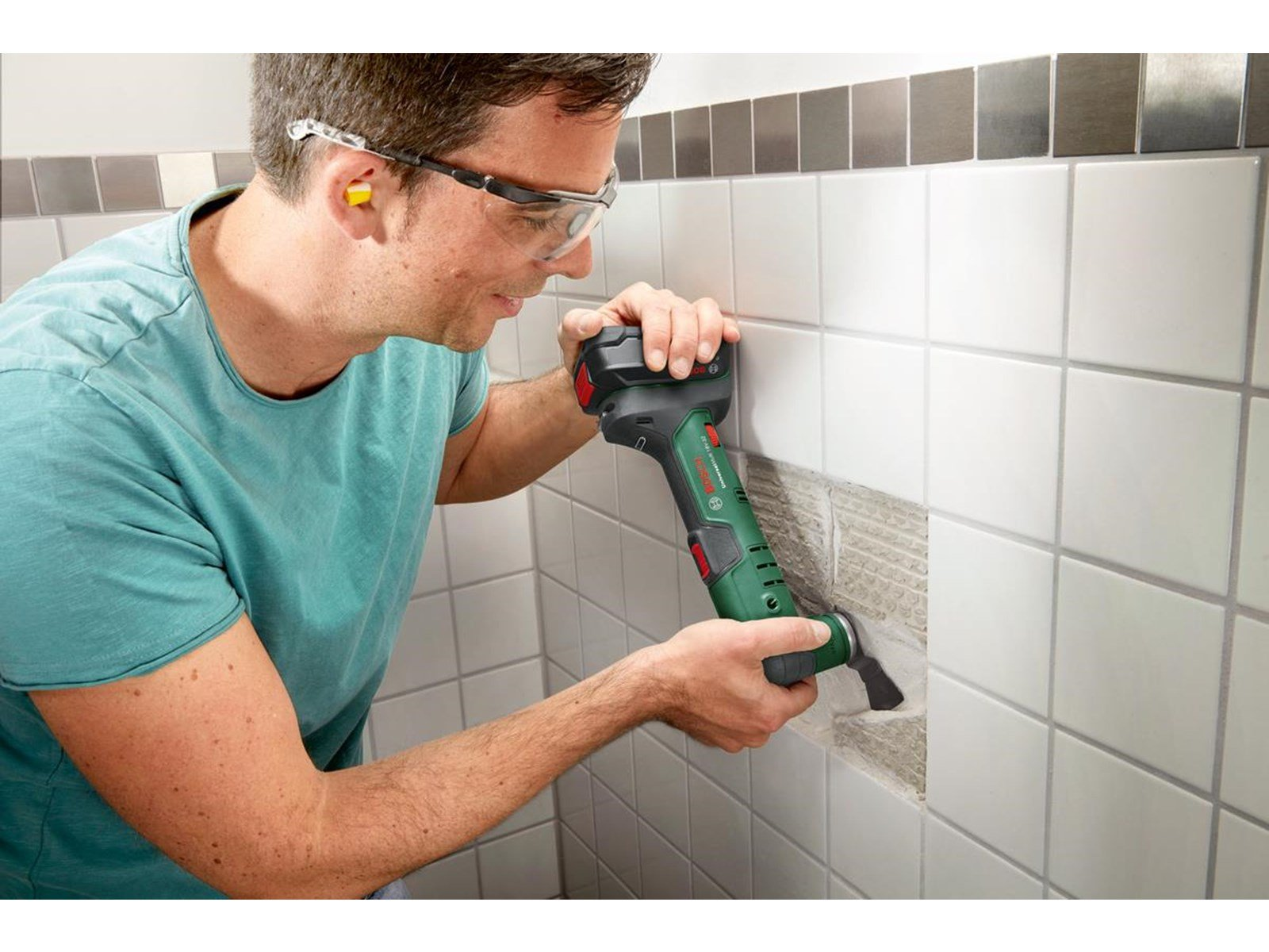 Bosch Multipurpose tool UniversalMulti 18V