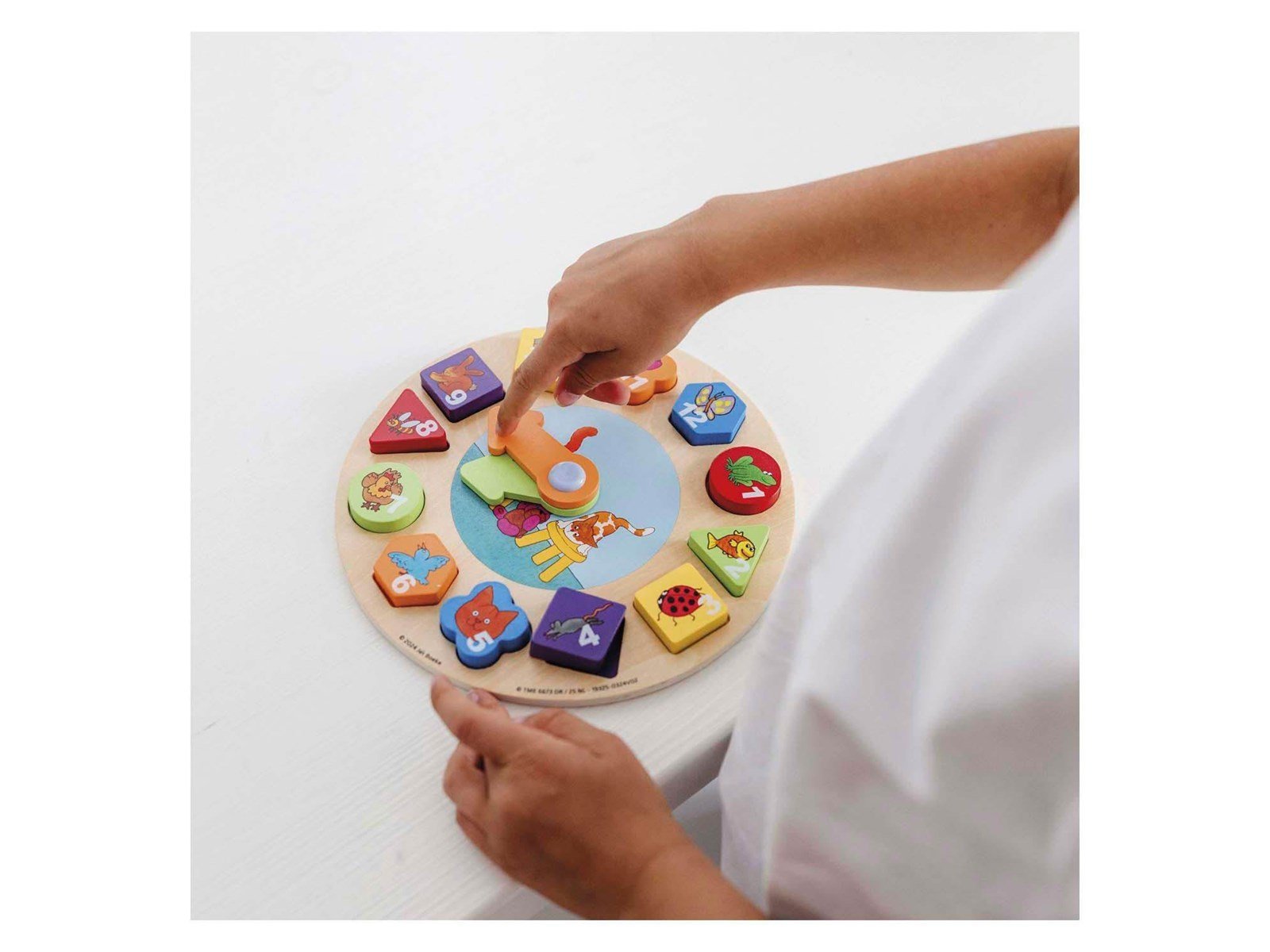 Bambolino Toys - Dikkie Dik Wooden Learning Clock 12 pcs.