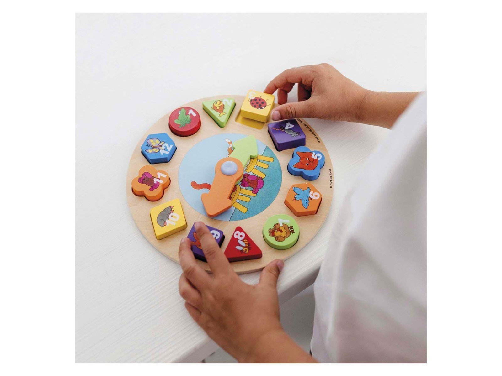 Bambolino Toys - Dikkie Dik Wooden Learning Clock 12 pcs.