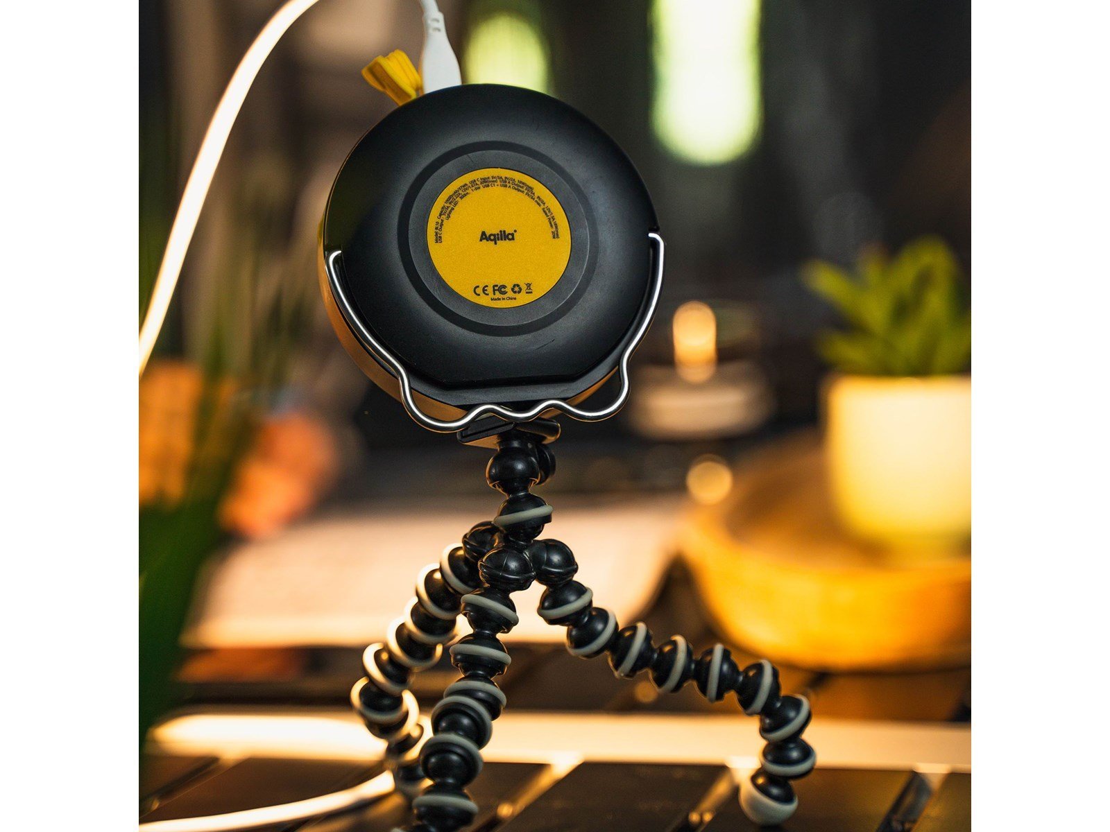 Aqiila Lightbird BL10  – Campinglight with Powerbank