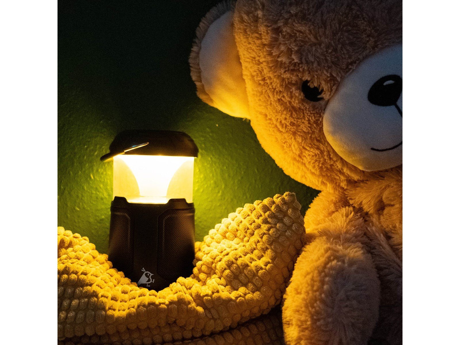 Aqiila Soundbird B10 - Dimmable LED light with speakers