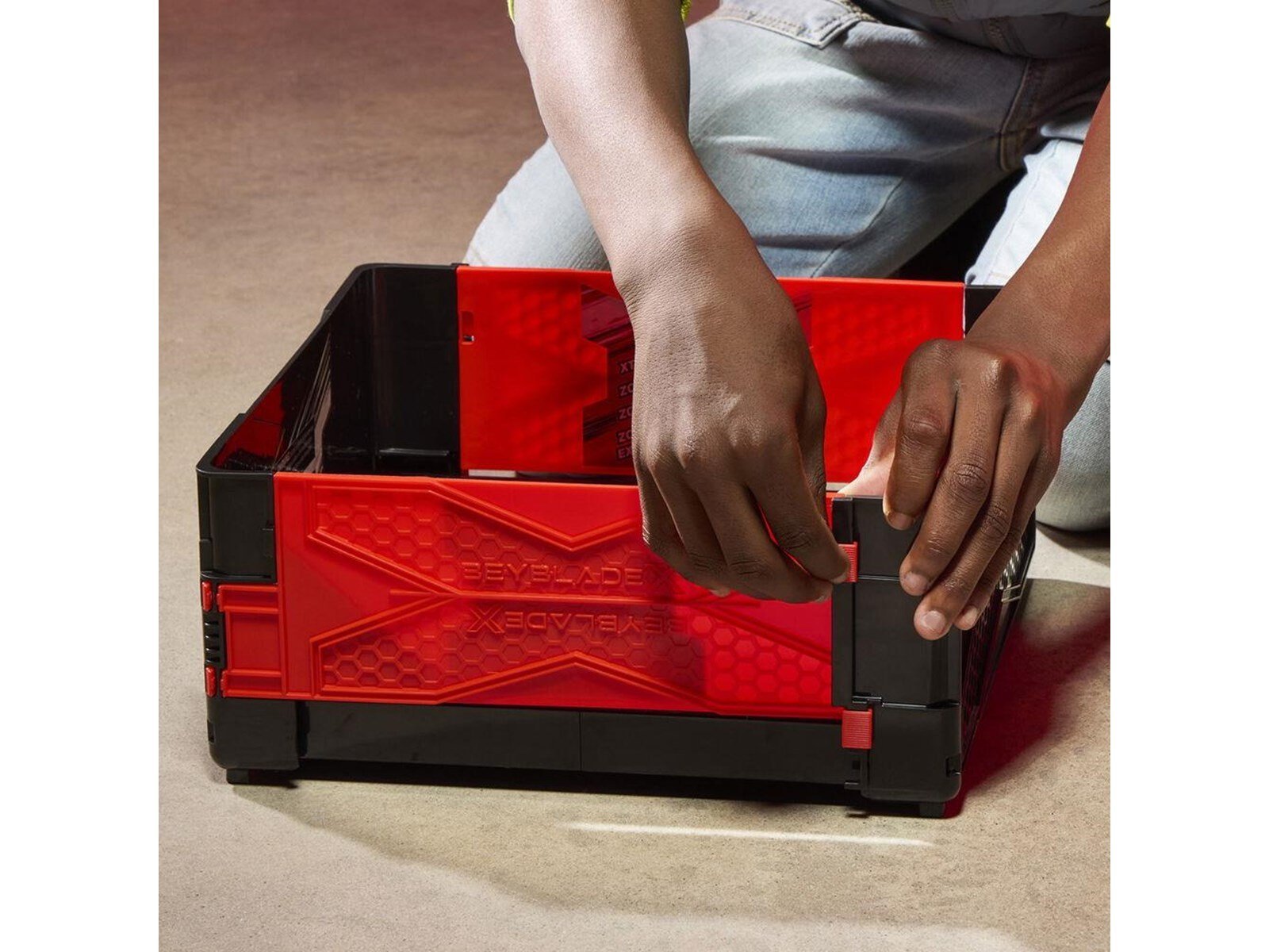 Beyblade X Clash and Carry Beystadium Battle Arena