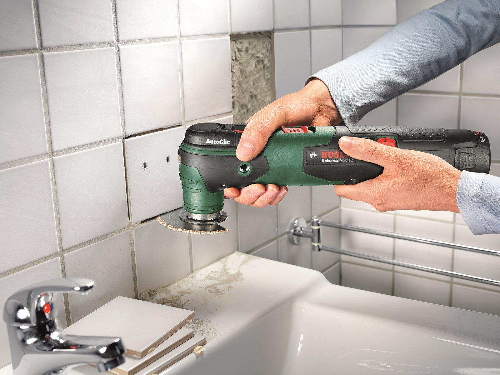 Bosch AKKUMULTIVÆRKTØJSÆT UNIVERSALMULTI 12