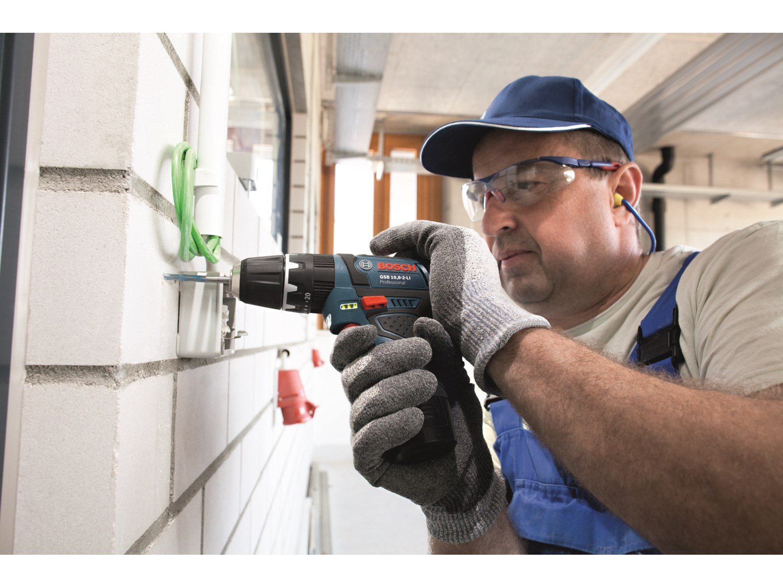 Bosch Professional GSB 12V-15 Professional (SOLO)