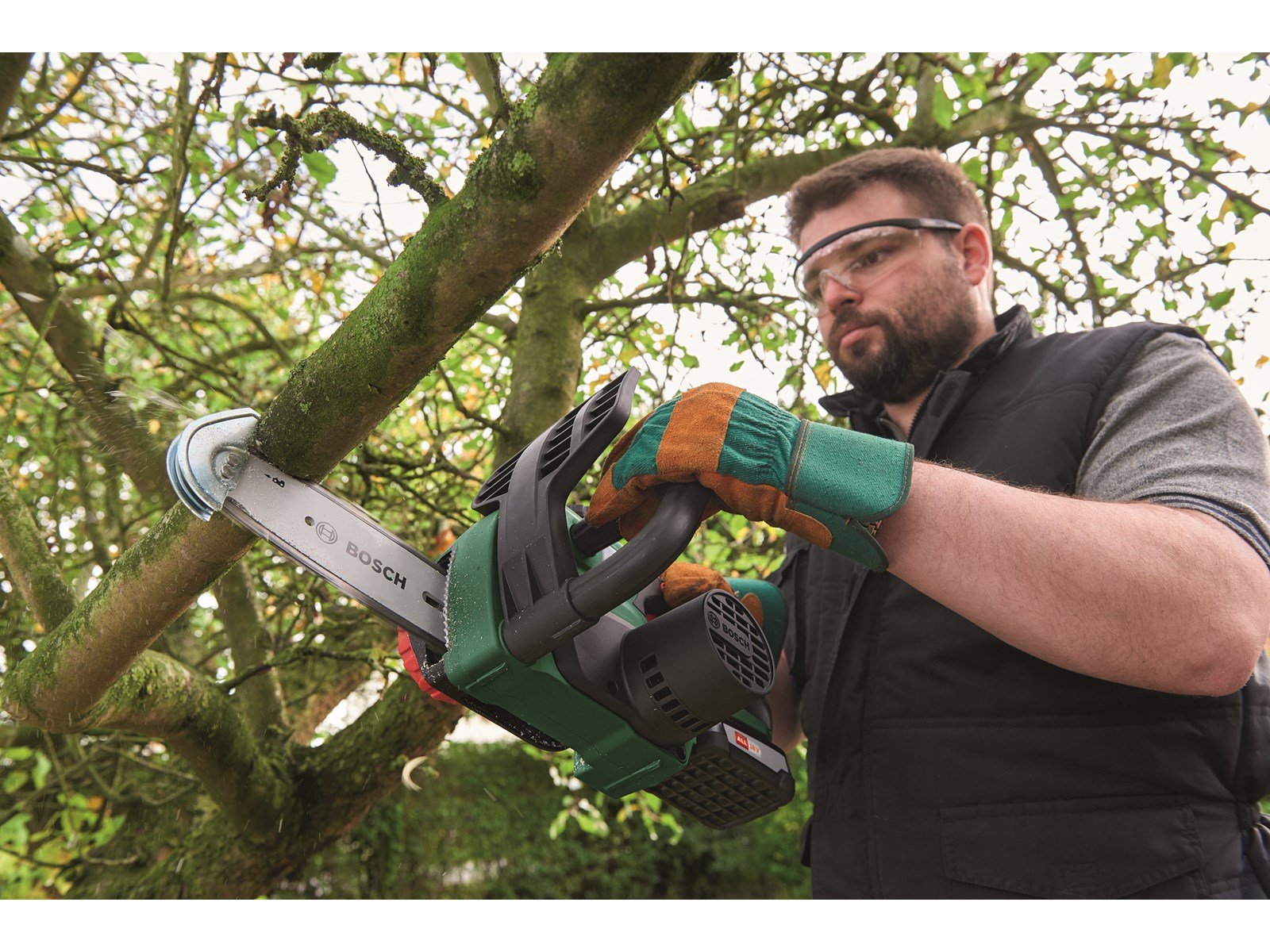 Bosch AKKU KÆDESAV UNIV 200MM 18V 2.5AH