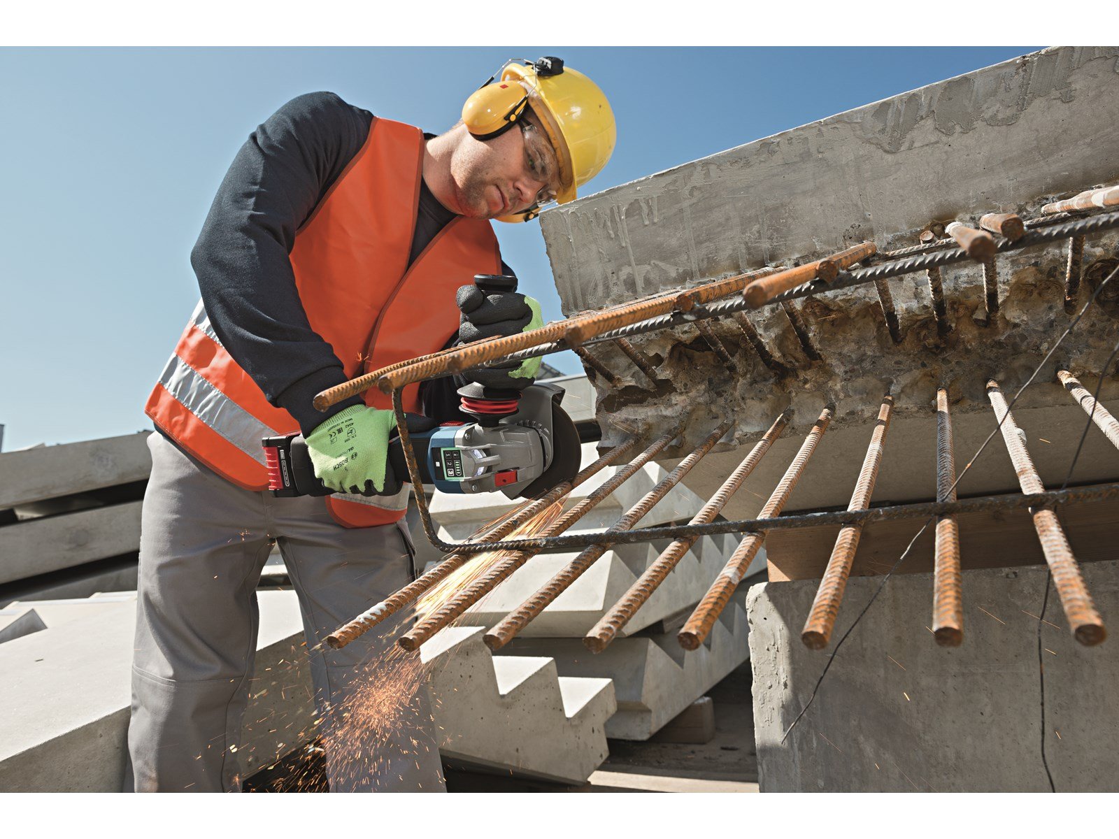 Bosch Professional AKKUVINKELSLIBER GWS 18V-10 150 SC HMI