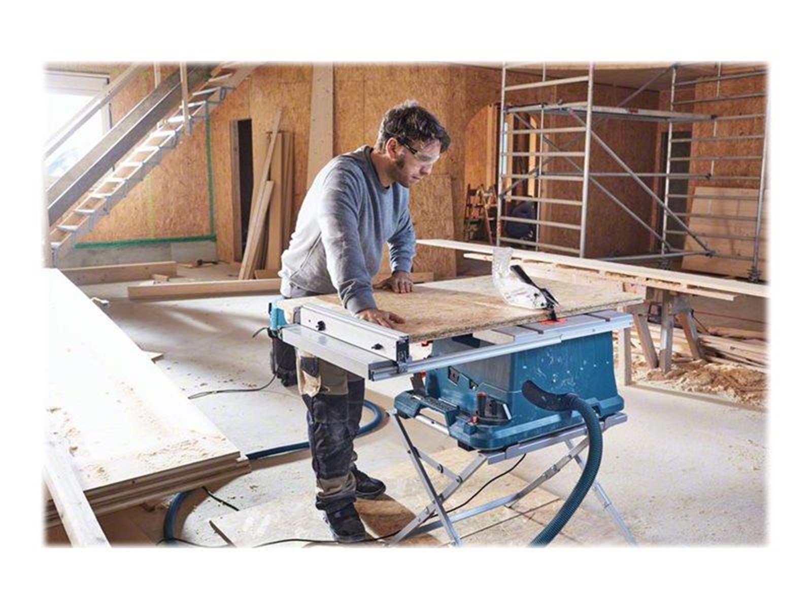 Bosch Professional BORDRUNDSAV GTS 635-216