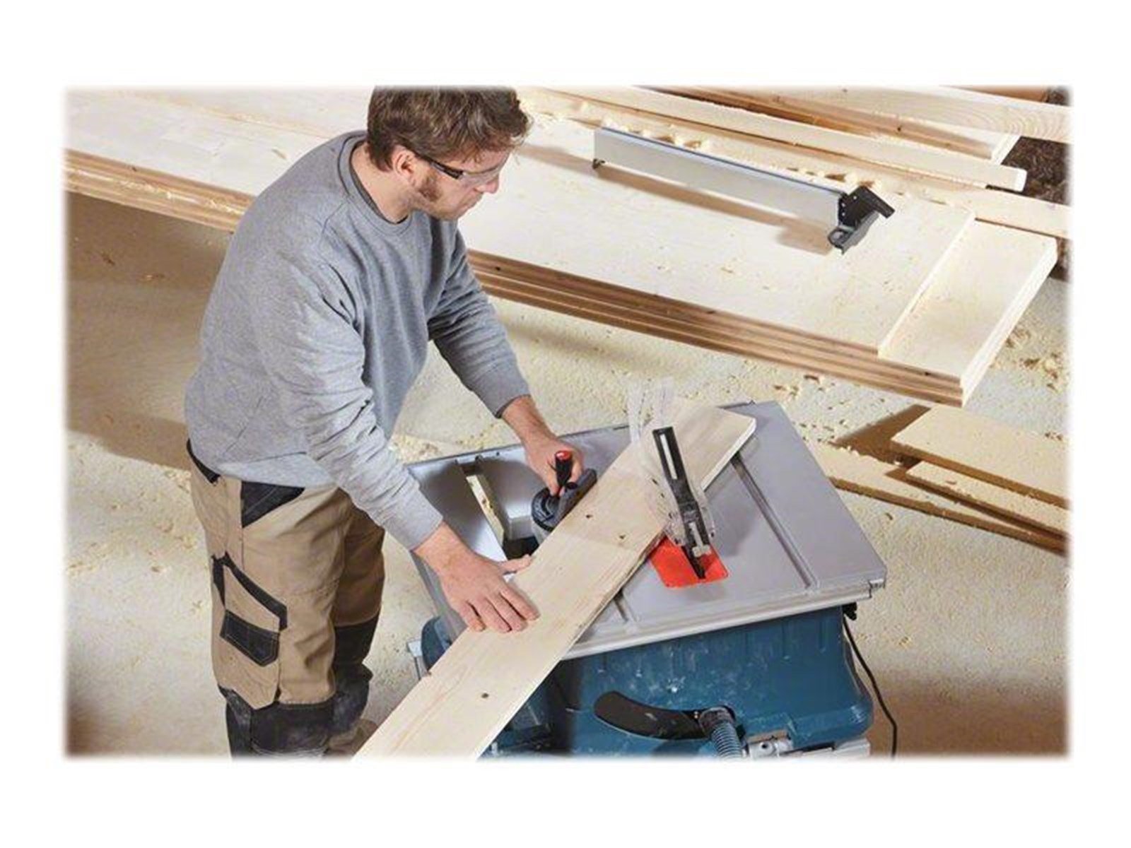 Bosch Professional BORDRUNDSAV GTS 635-216