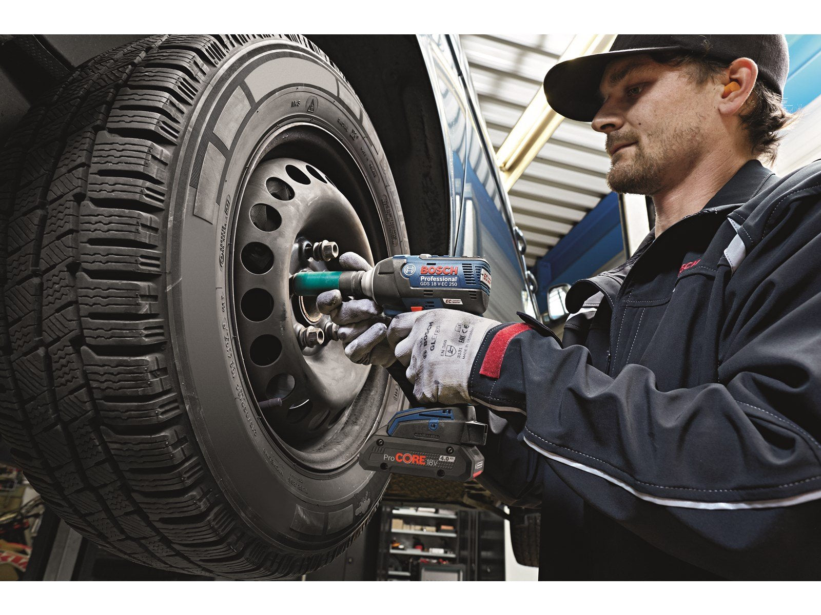 Bosch Professional Blue bosch 18v battery procore 4.0ah