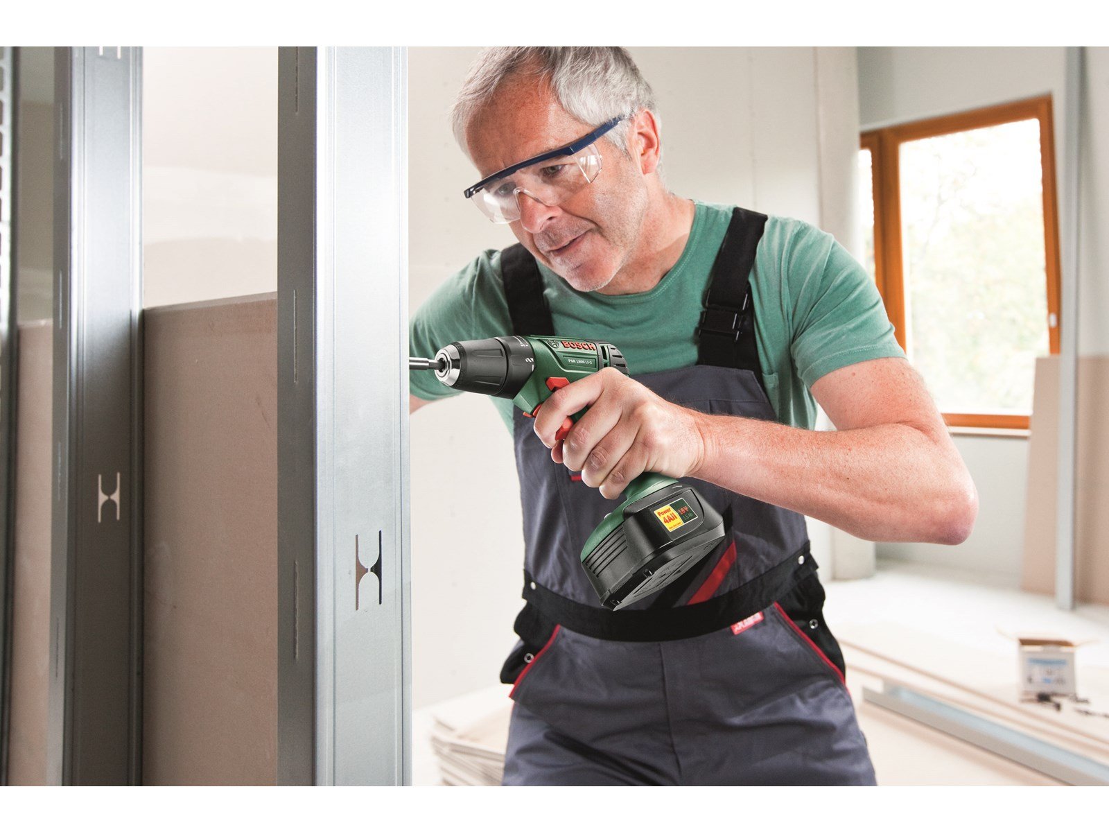 Bosch AKKUBORESKRUEMASKINE PSR 1800 LI-2 S-BOX