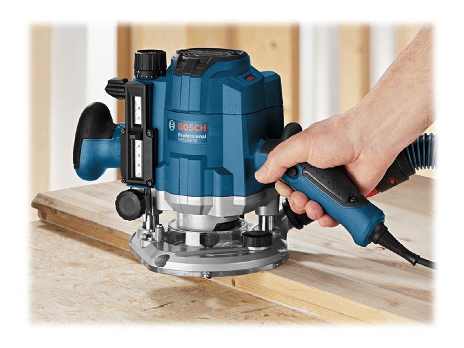 Bosch Professional GOF 1250 CE Professional