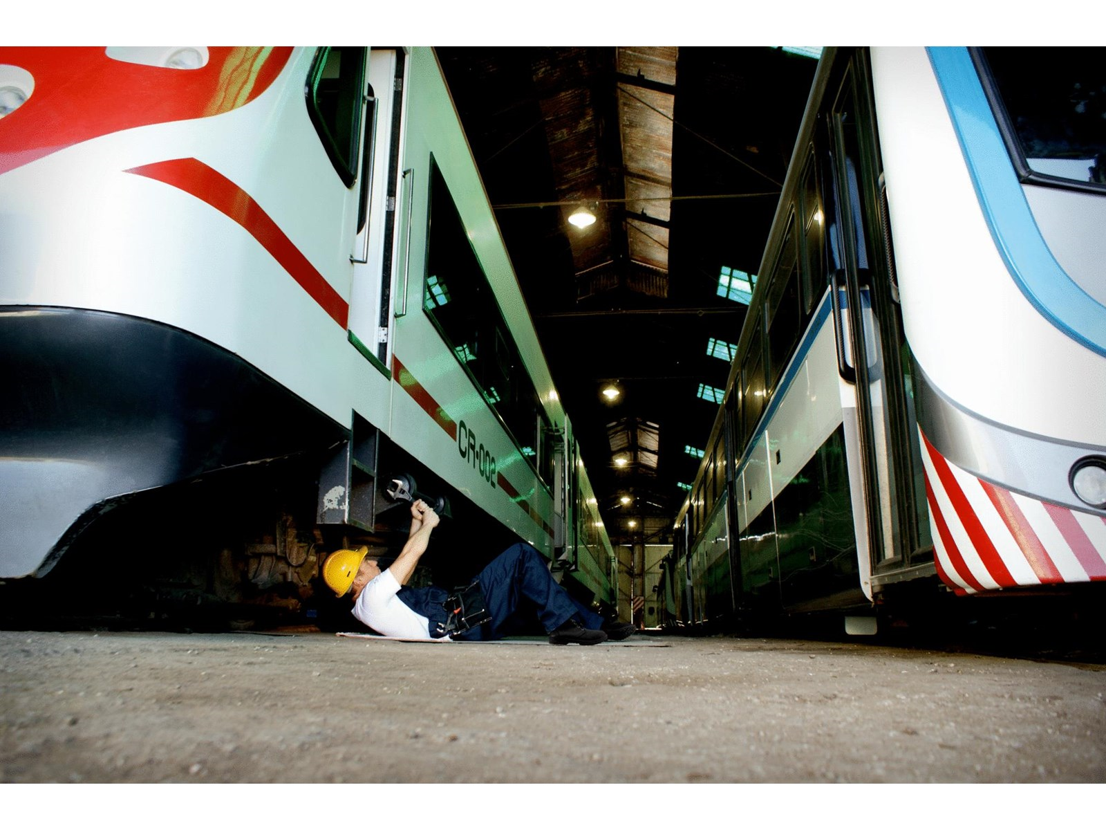 BAHCO ERGO™ Central Nut Wide Opening Jaw Adjustable Wrench with Rubber Handle and Phosphate Finish