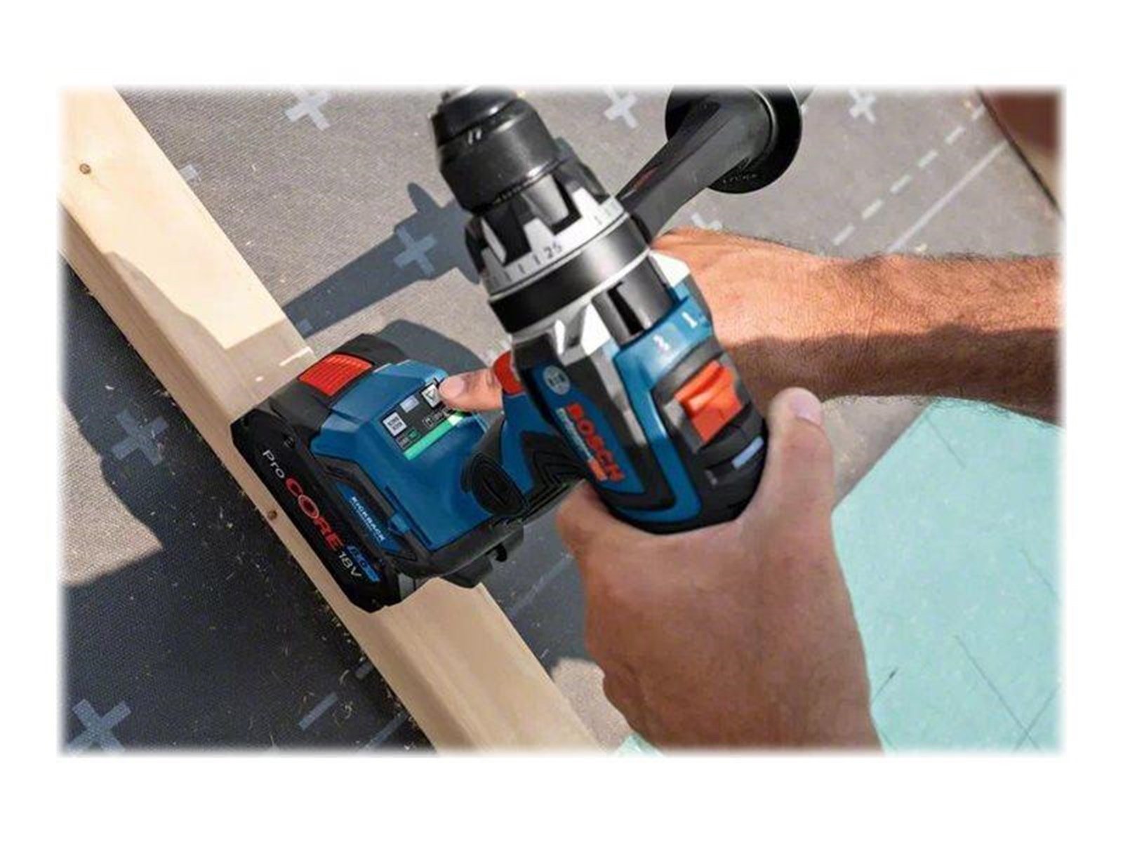 Bosch Professional DRILL/DRIVER GSR 18V-150C 2X8PC LB