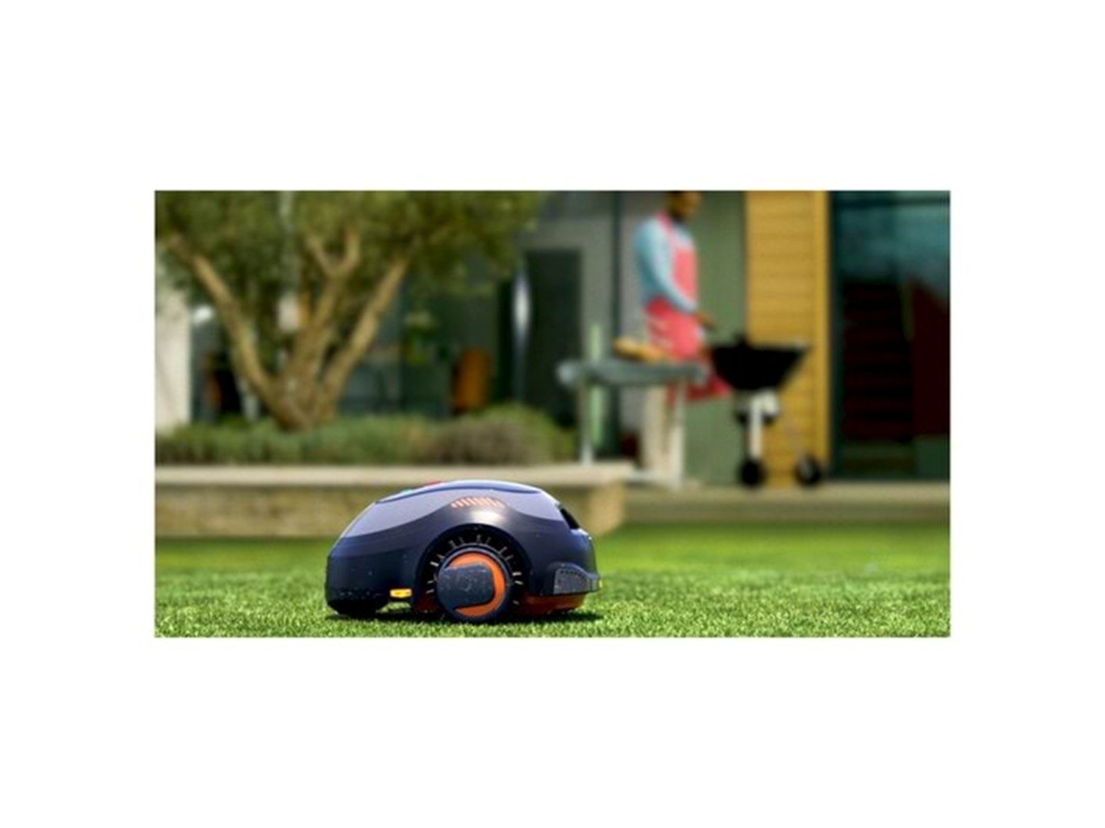 Black & Decker BCRMW123-QW Robotic Lawnmower med Self-clean function & garage 700 m²