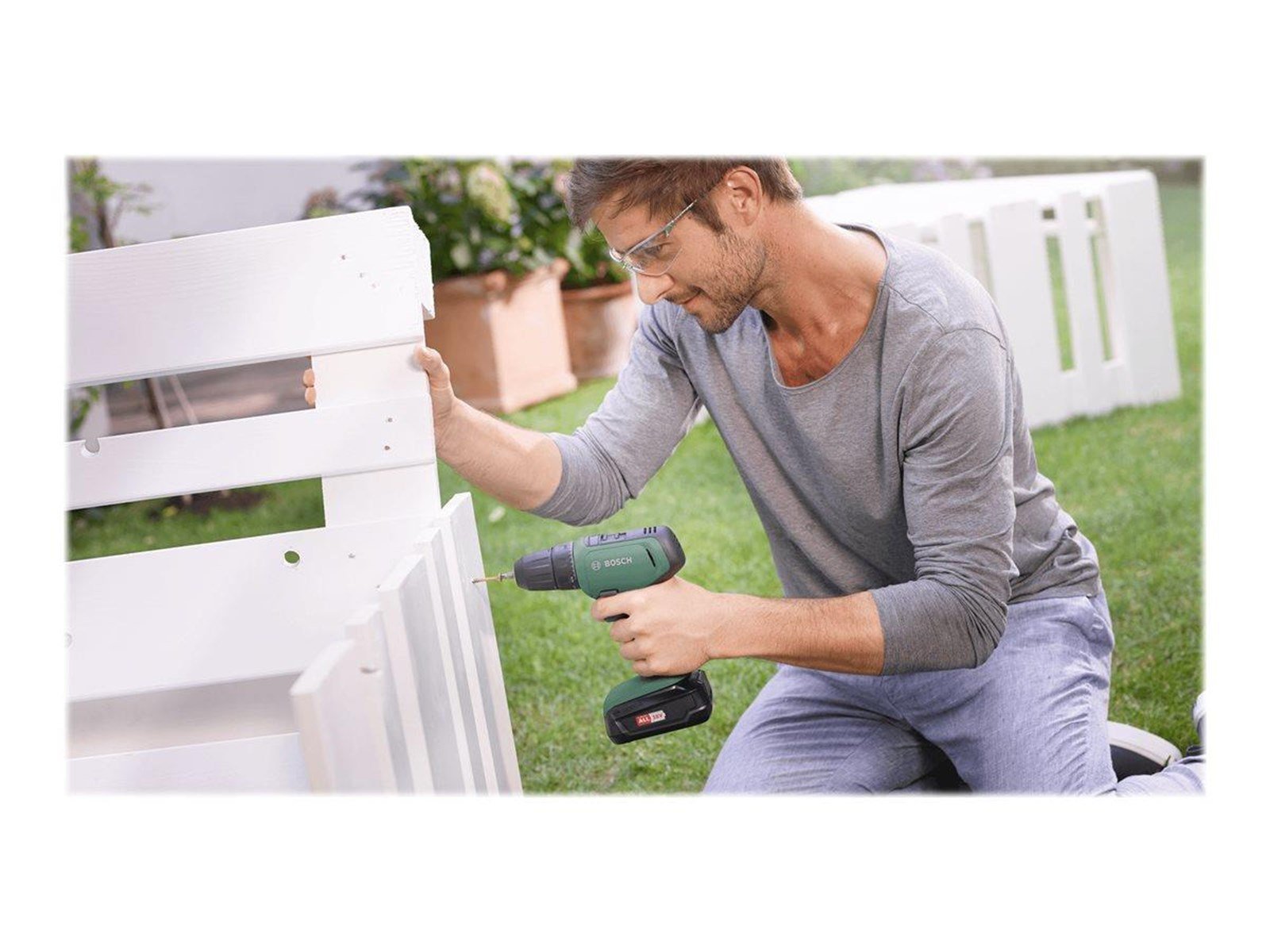 Bosch Universal Drill 18V Cordless Impact Drill + 1.5Ah