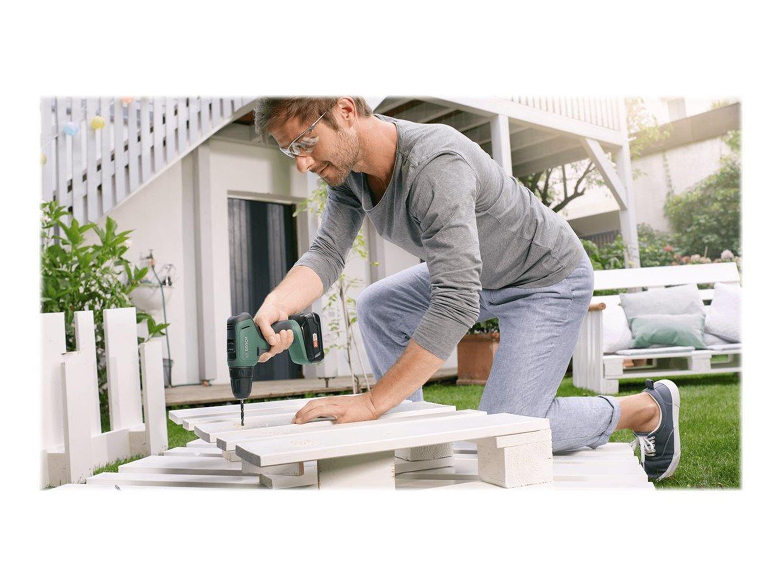 Bosch Universal Drill 18V Cordless Impact Drill + 1.5Ah