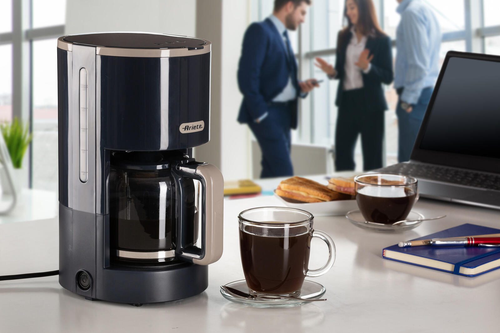 Ariete Breakfast Filter-Kaffeemaschine - 1,5l für 12 Tassen - dunkelblau
