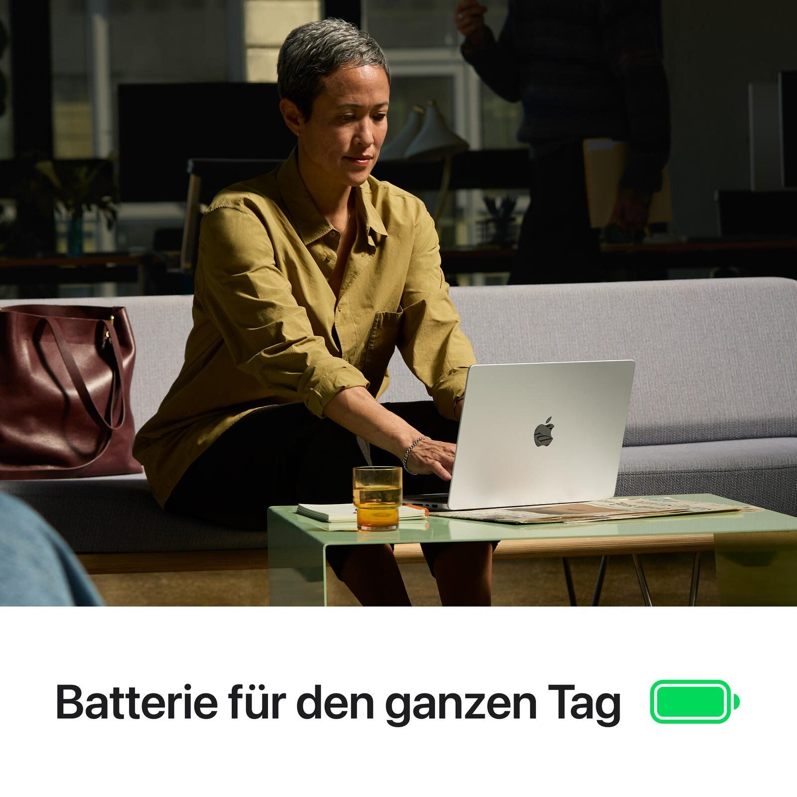 Apple MacBook Pro 35,97 cm (14,2') space schwarz