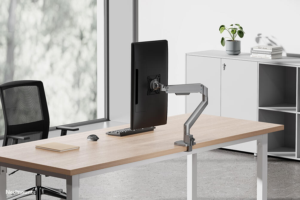 Neomounts DS70-250SL1 vollbewegliche Tischhalterung für 17-35' Bildschirme - Silber