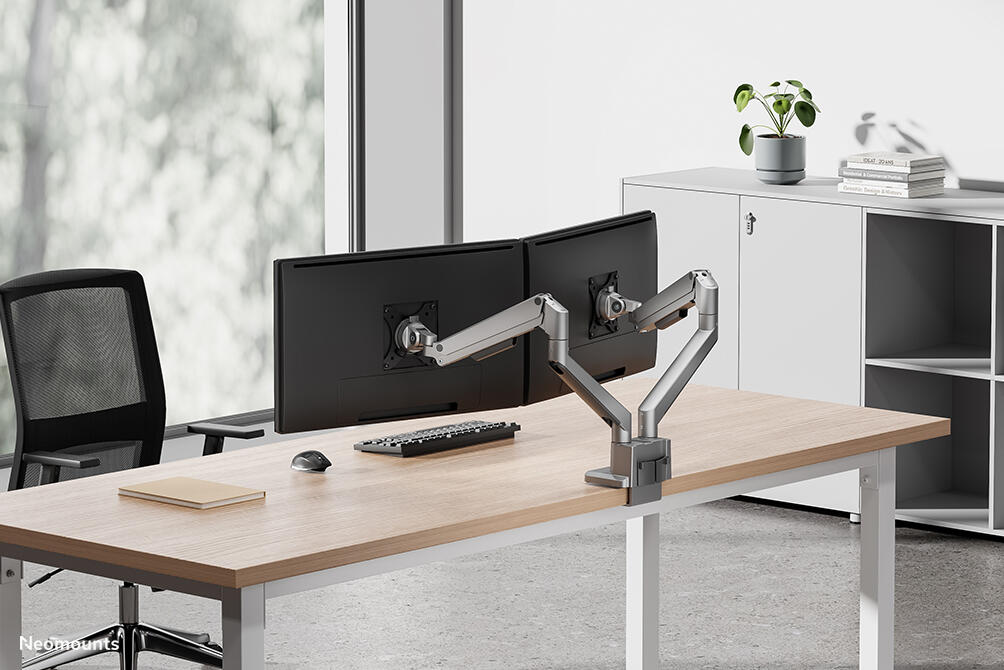 Neomounts DS70-250SL2 vollbewegliche Tischhalterung für 17-32' Bildschirme - Silber