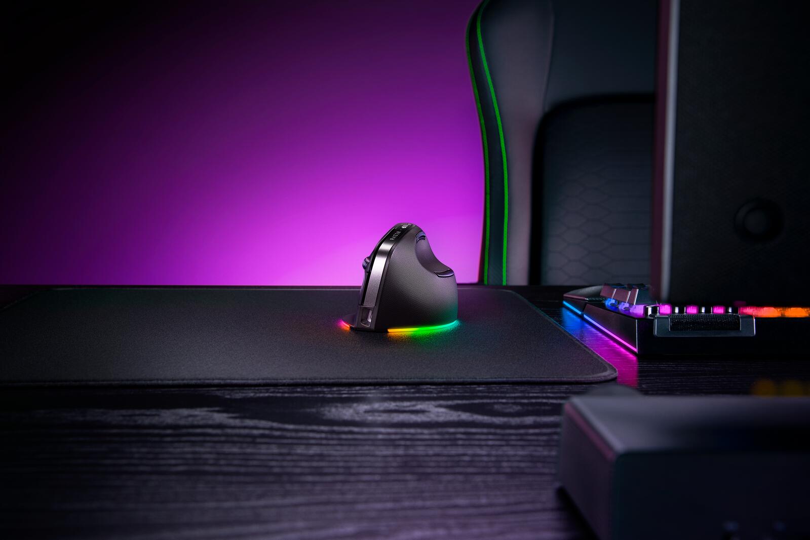 Razer Pro Click V2 Vertical Maus Universal rechts RF Wireless + Bluetooth + USB Type-C Optisch 30000 DPI
