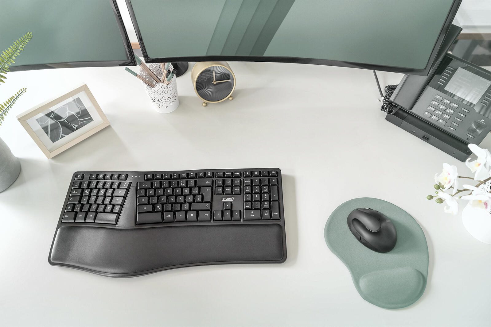 Digitus ergonomische kabellose Tastatur - QWERTZ Deutsch - Schwarz