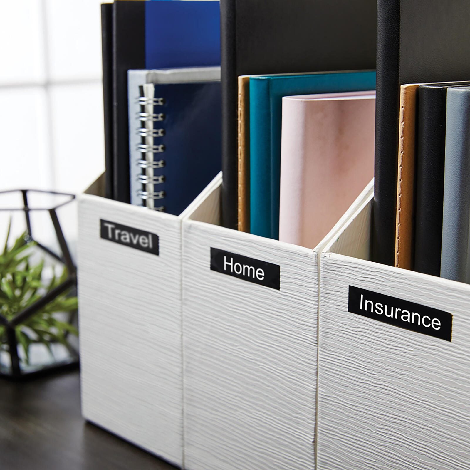 DYMO® Original D1-Schriftband für LabelManager™ 12mm x 7m - Polyester, wieder ablösbar - weiss auf schwarz