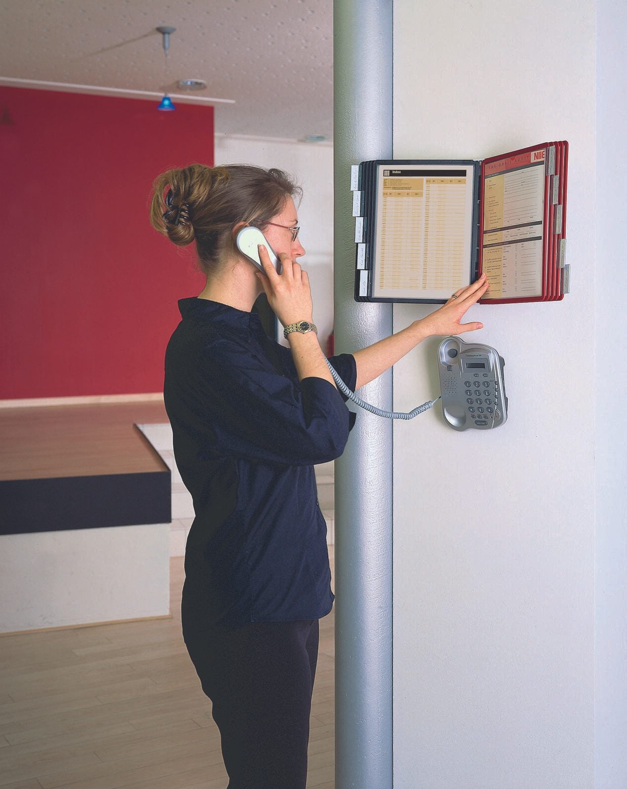 DURABLE SHERPA® WALL 10 Wand-Sichttafelsystem DIN A4