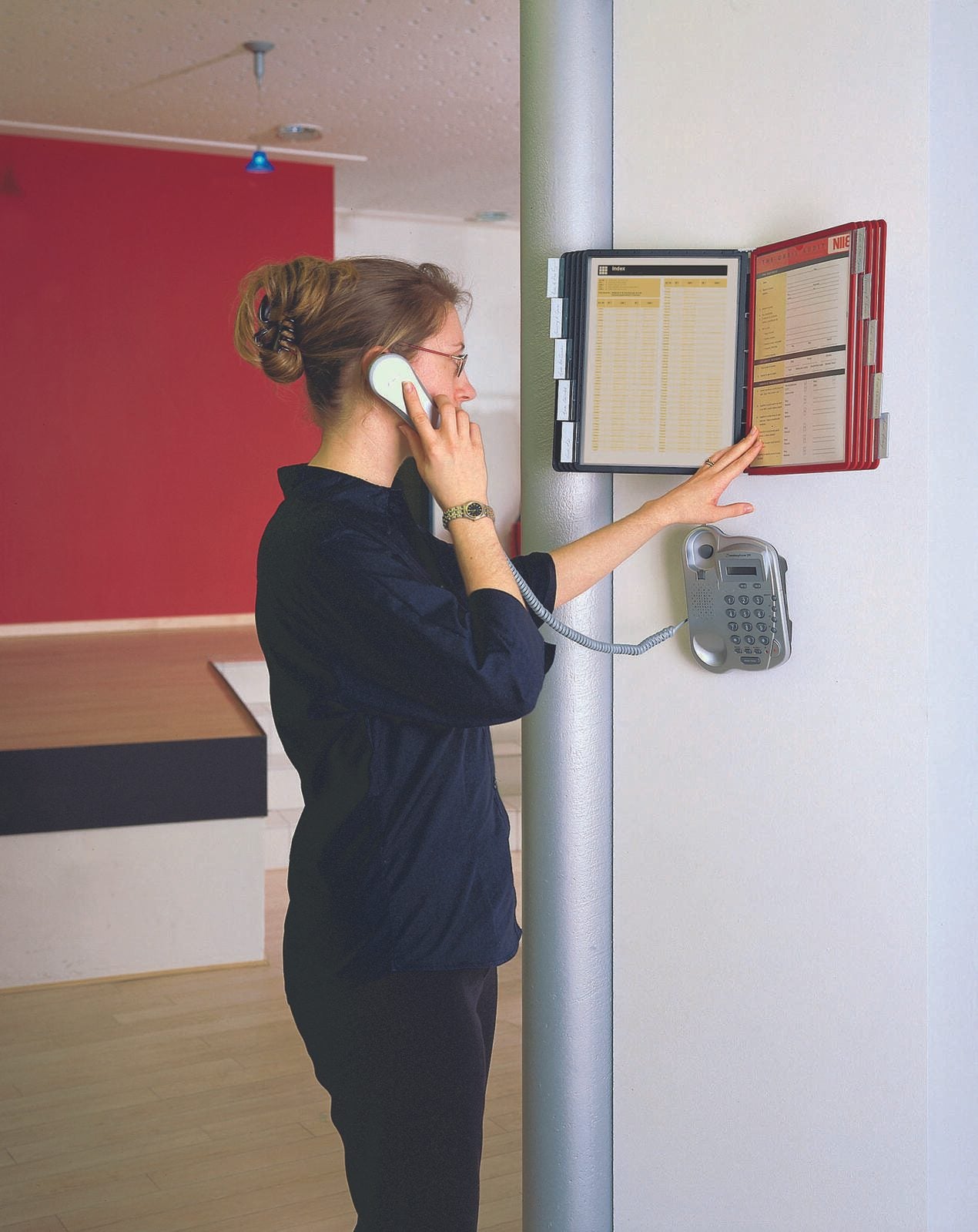 DURABLE SHERPA® WALL 10 Wand-Sichttafelsystem DIN A4