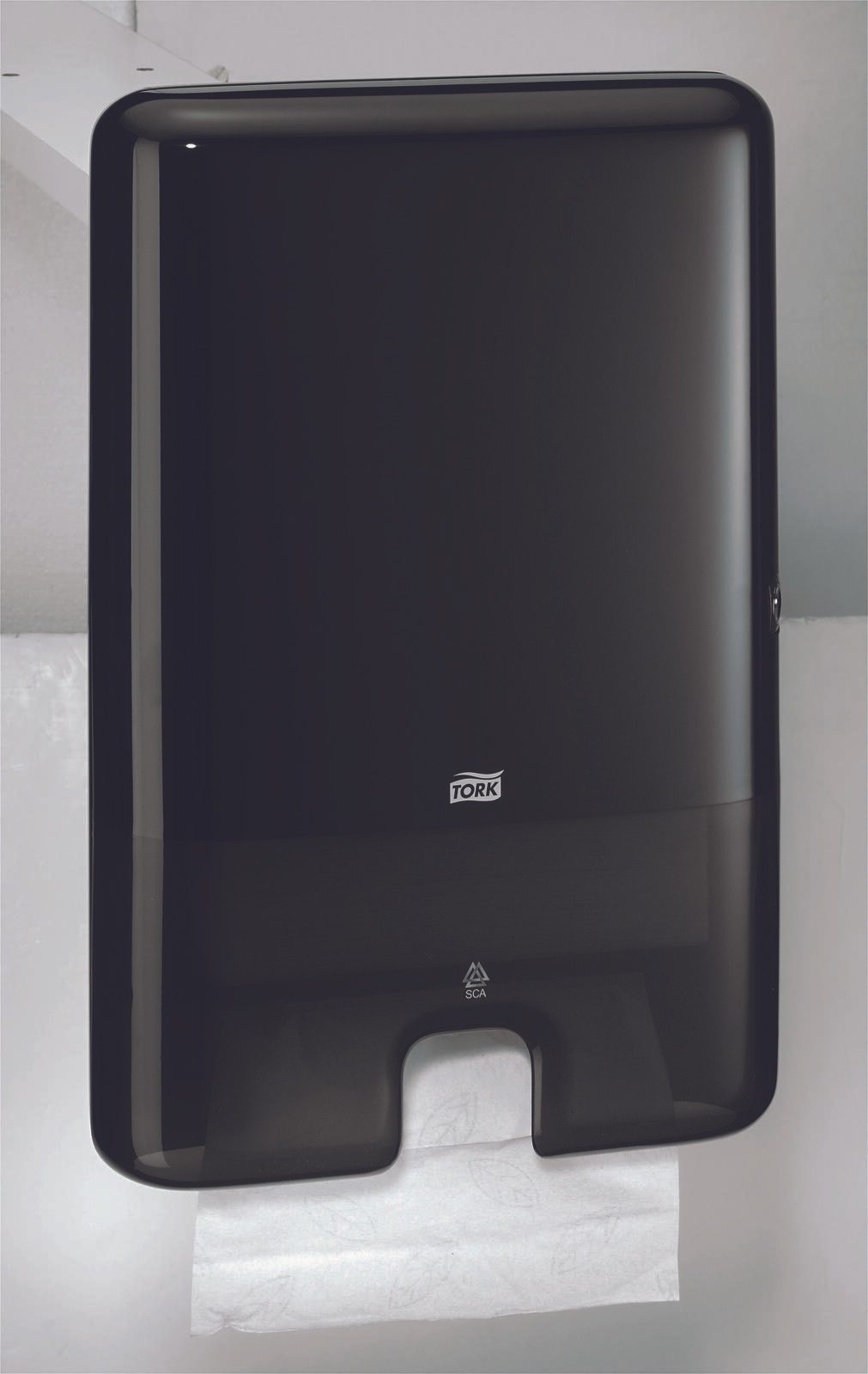 TORK Papierhandtuchspender Elevation Xpress® H2 600 Tücher schwarz