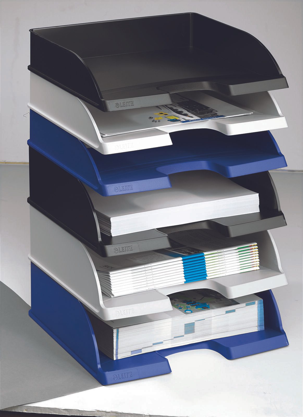 LEITZ Briefablage Jumbo quer Plus DIN A4 quer blau