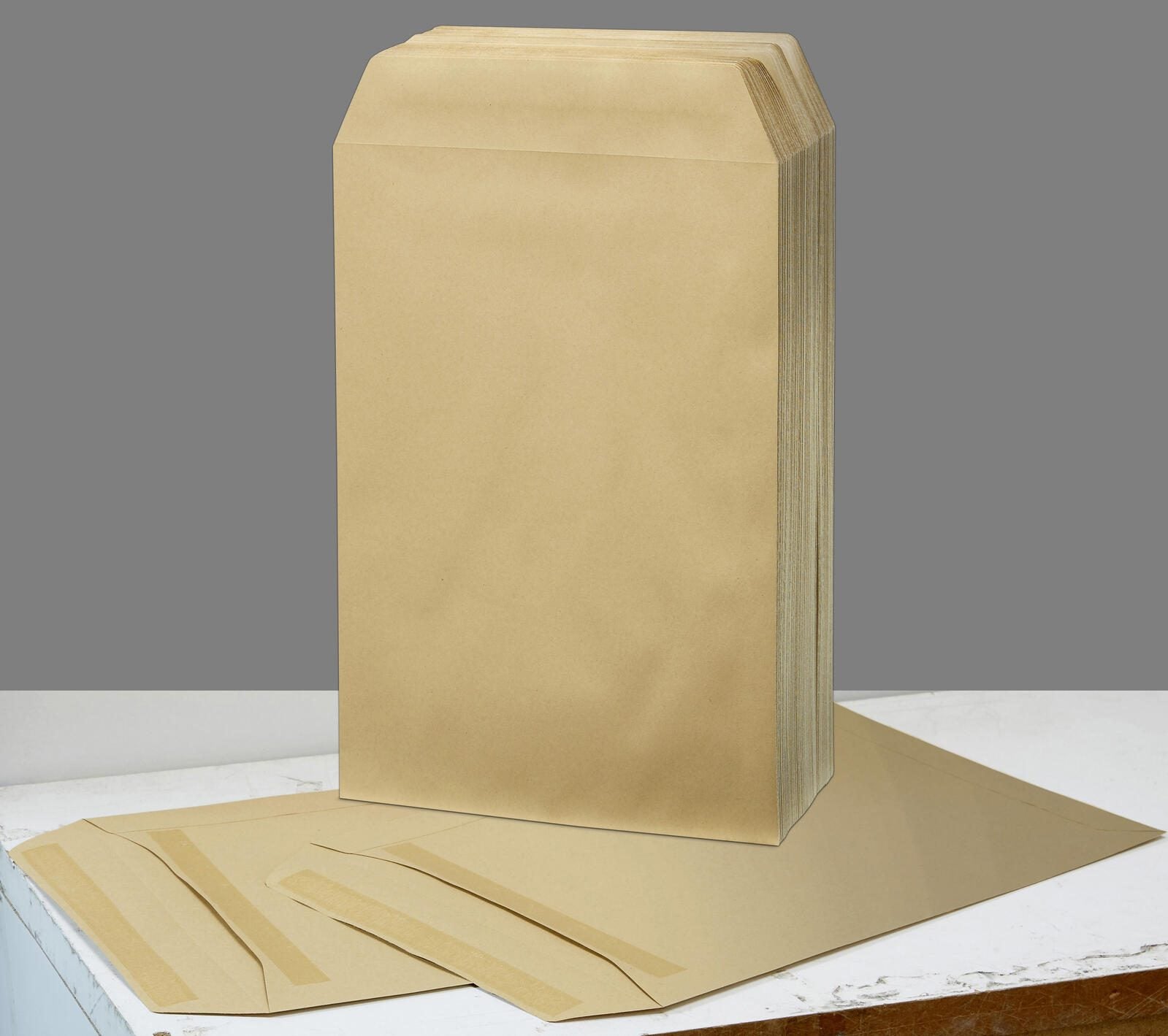 MAILmedia Versandtaschen DIN C4 braun