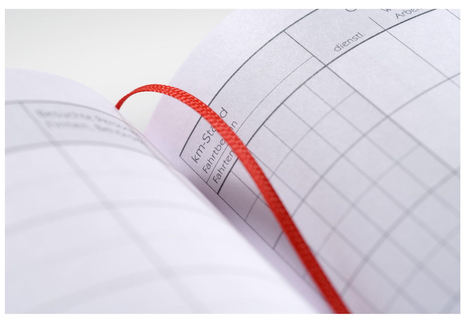 AVERY Zweckform Formularbuch Fahrtenbuch, Pkw mit Kraftstoffverbrauch DIN A6 quer 1x 48 Seiten