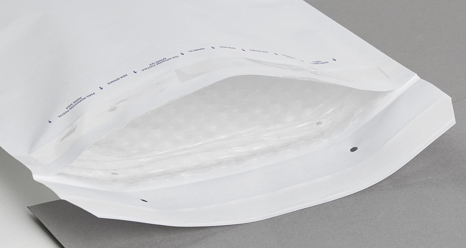 aroFOL® CLASSIC W6/F Luftpolstertaschen für DIN A4 weiß