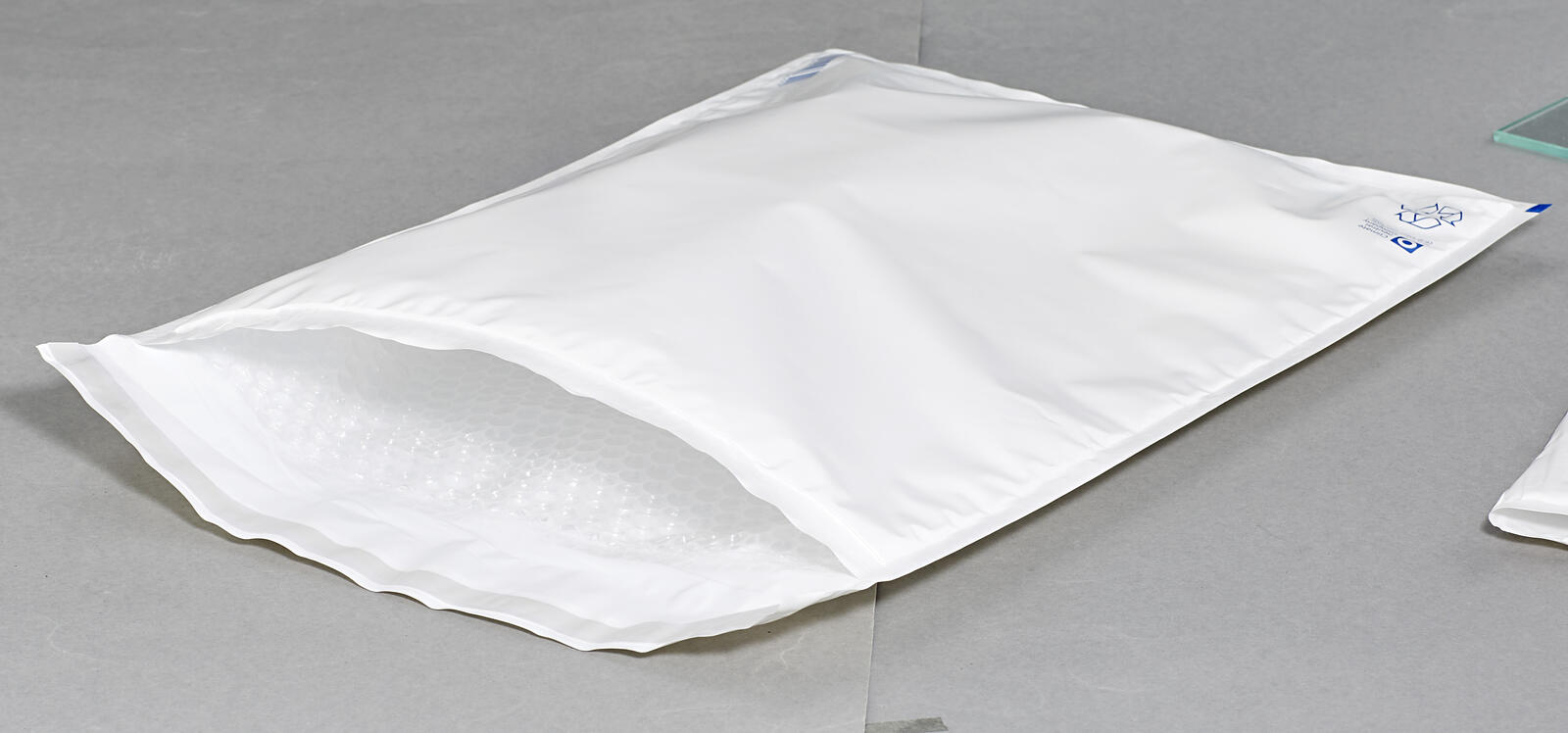 aroFOL® POLY 10/K Luftpolstertaschen für DIN B3 weiß