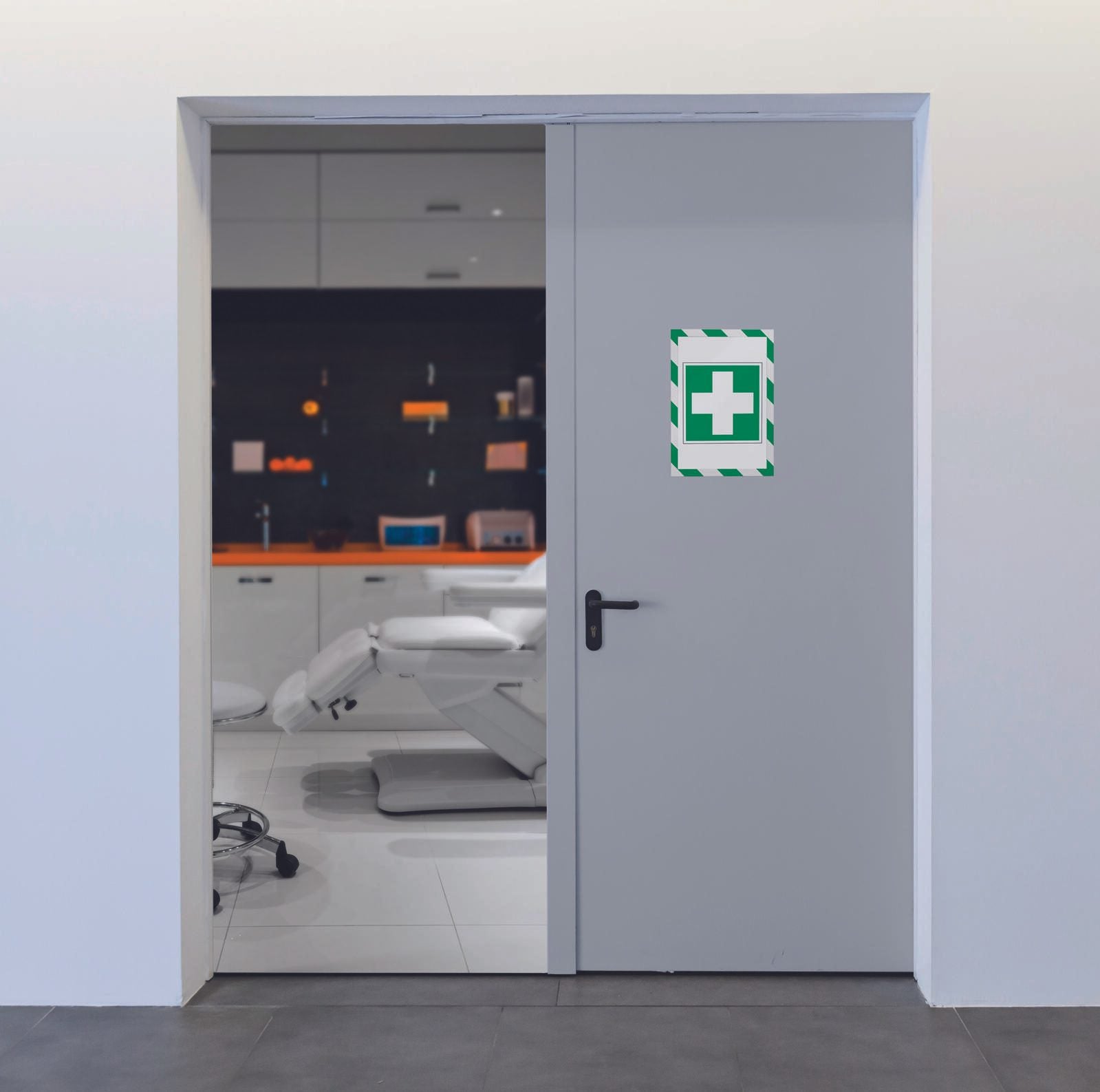 DURABLE Magnetrahmen DURAFRAME® MAGNETIC SECURITY A4 A4